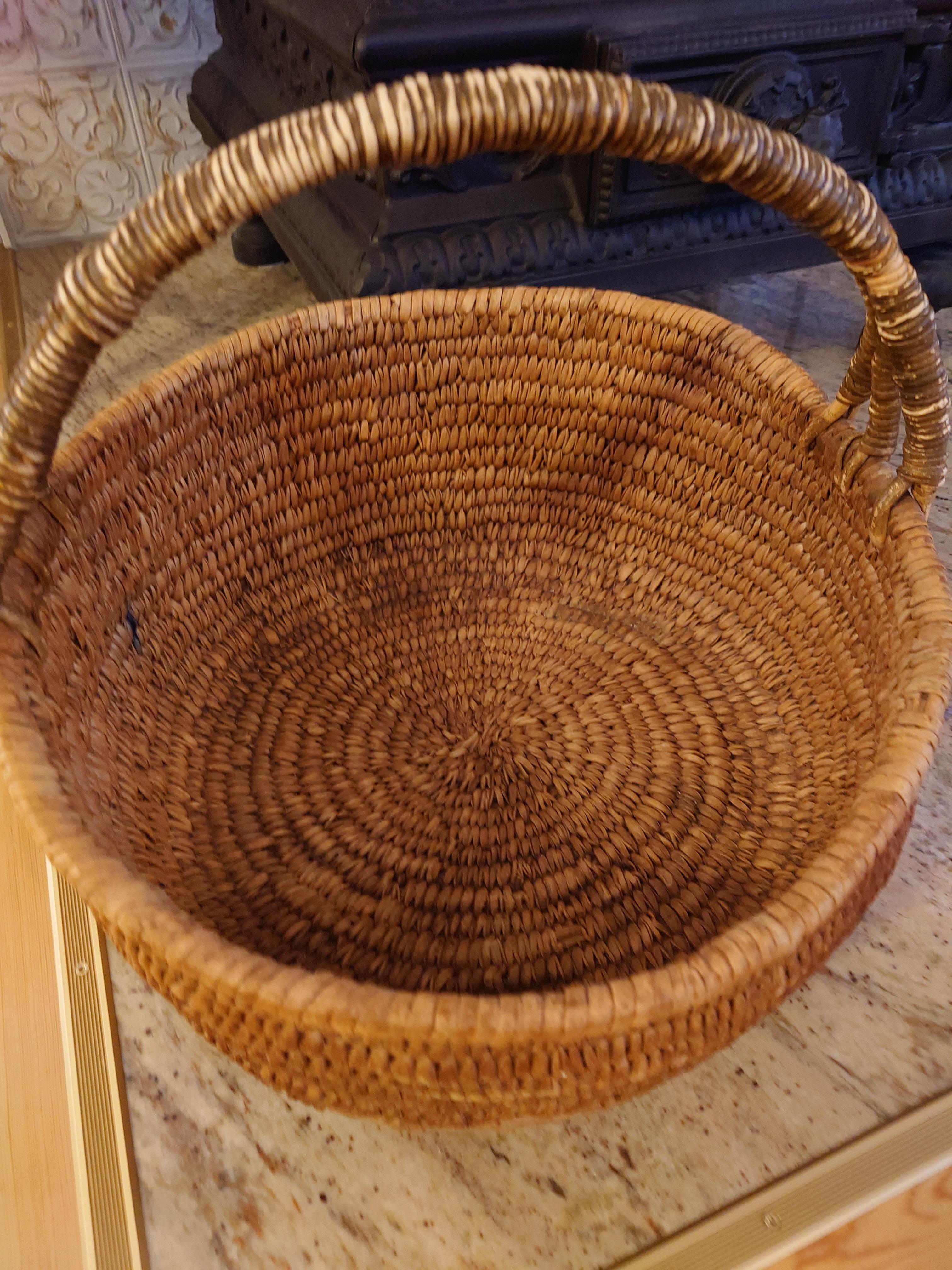 19th Century Swedish Folk Art Woven basket genuine rustic  For Sale 14