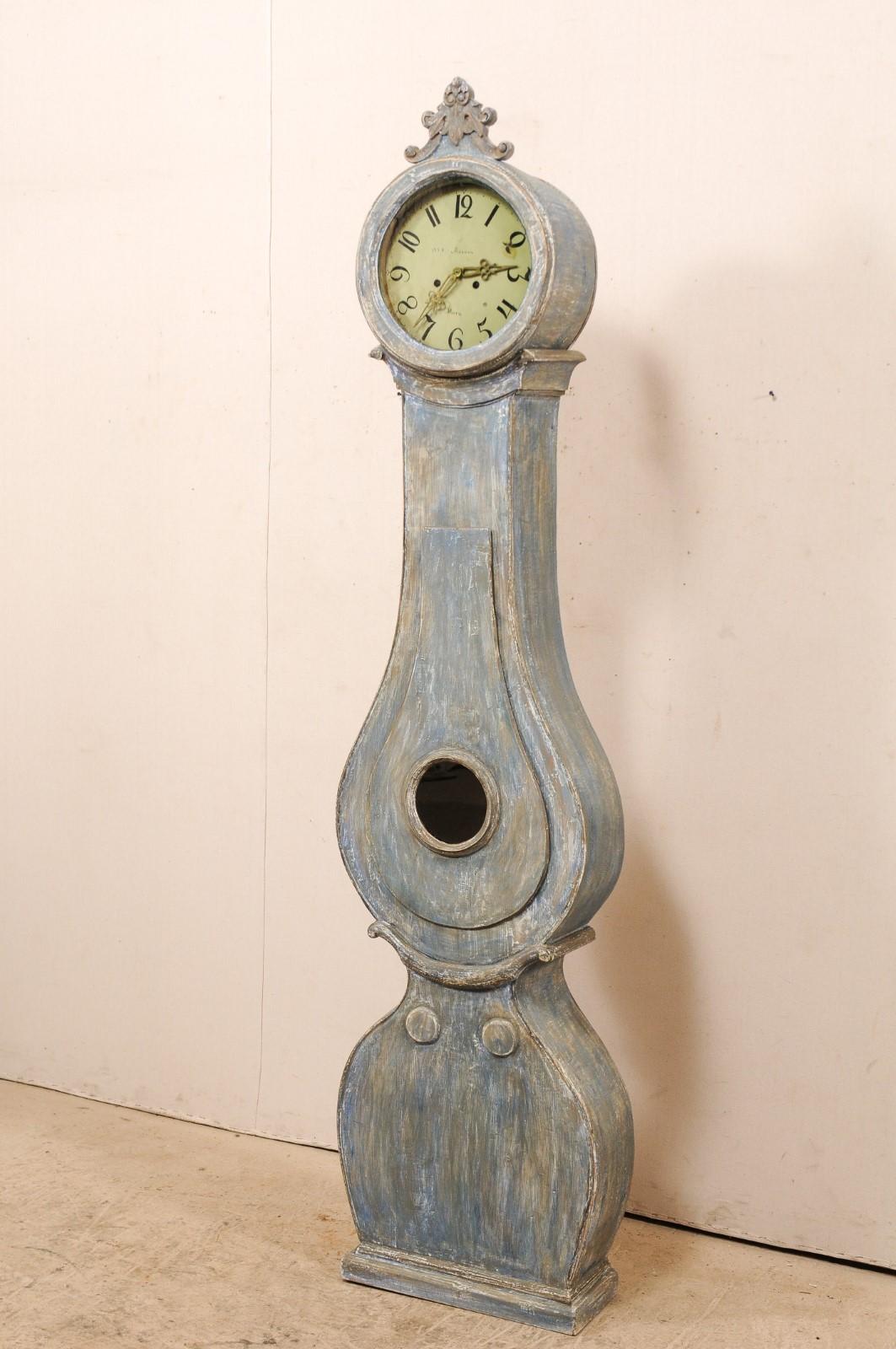 19th C. Swedish Fryksdahl Floor Clock in Blue Hues with Nicely Carved Details In Good Condition In Atlanta, GA
