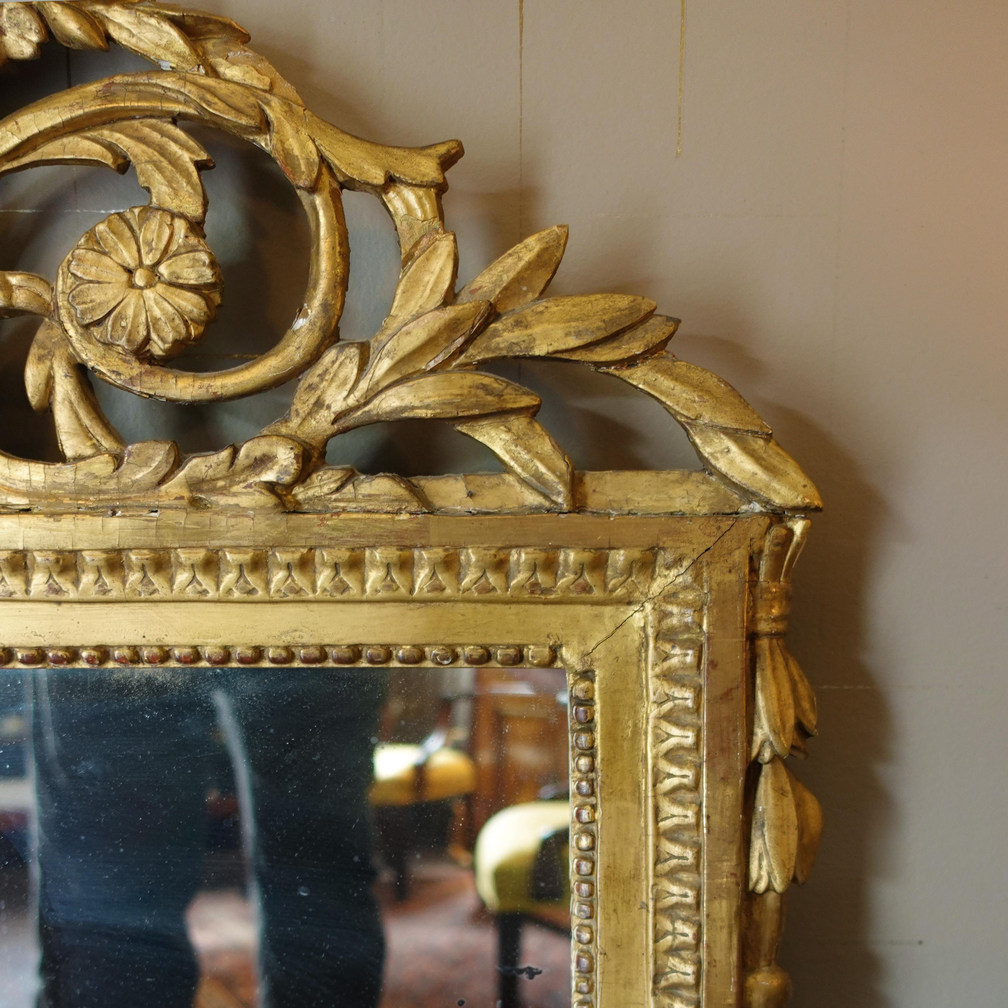 Suédois 19th century Swedish Giltwood Mirror en vente