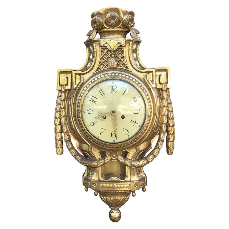 horloge murale en bois doré suédois du 19ème siècle:: Cartel En vente sur  1stDibs