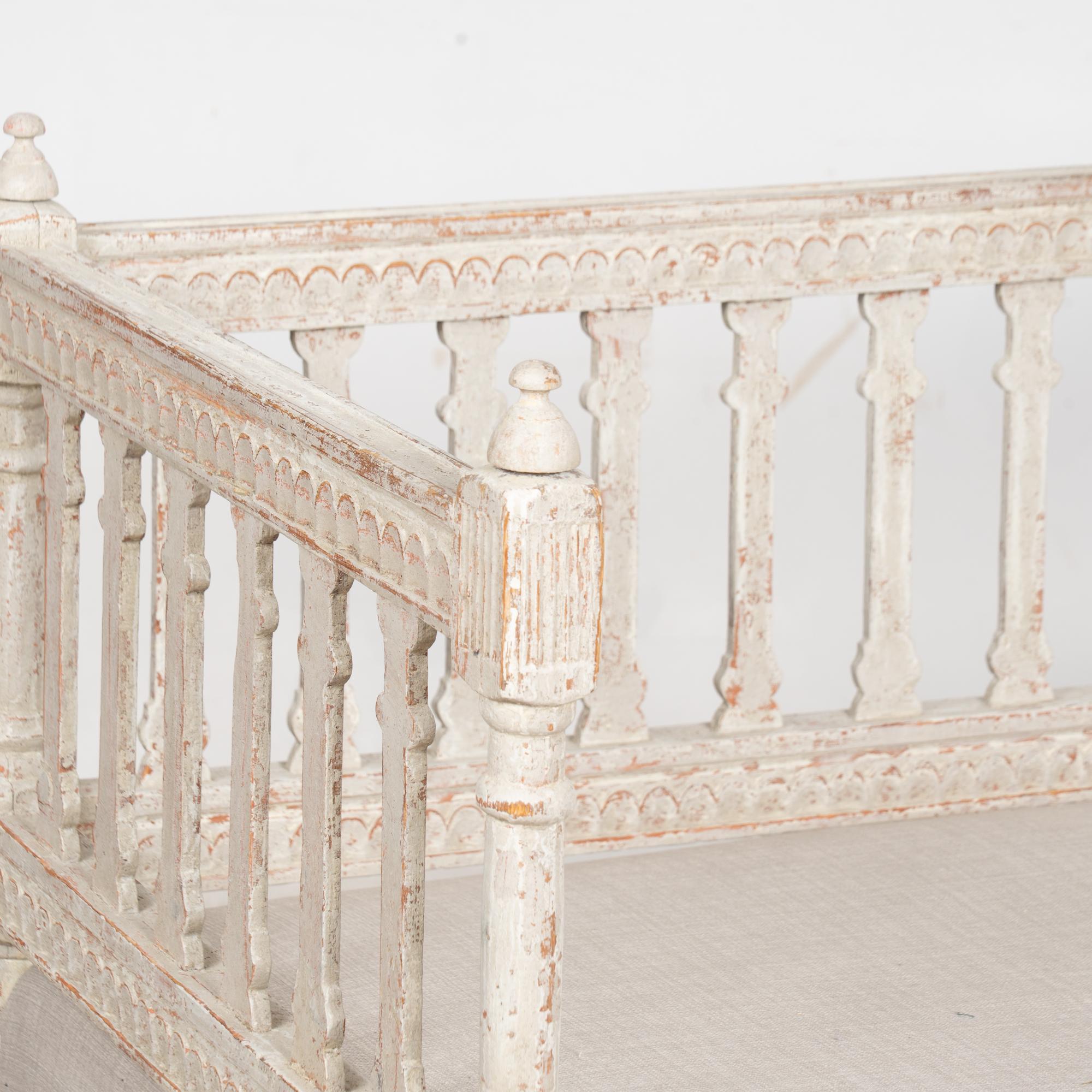 Banc Gustavien gris du 19ème siècle Bon état - En vente à Round Top, TX