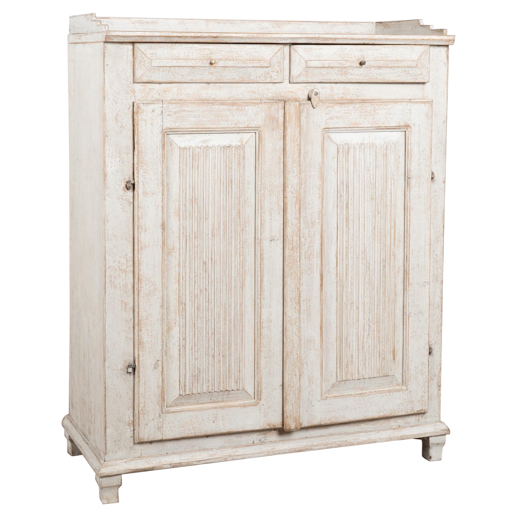 19th Century Swedish Gray Painted Pine Sideboard in vendita