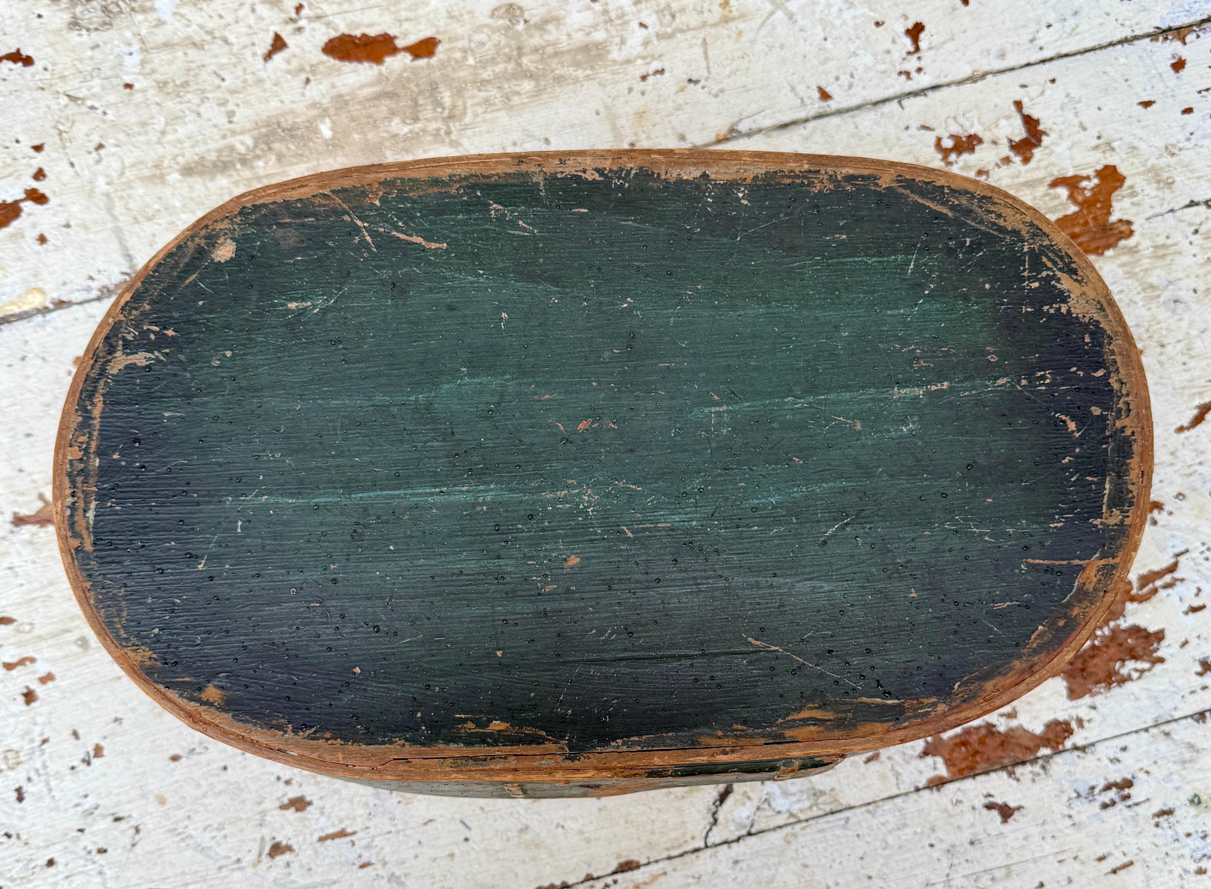 19th Century Swedish Green Painted Box Dated 1815 For Sale 2