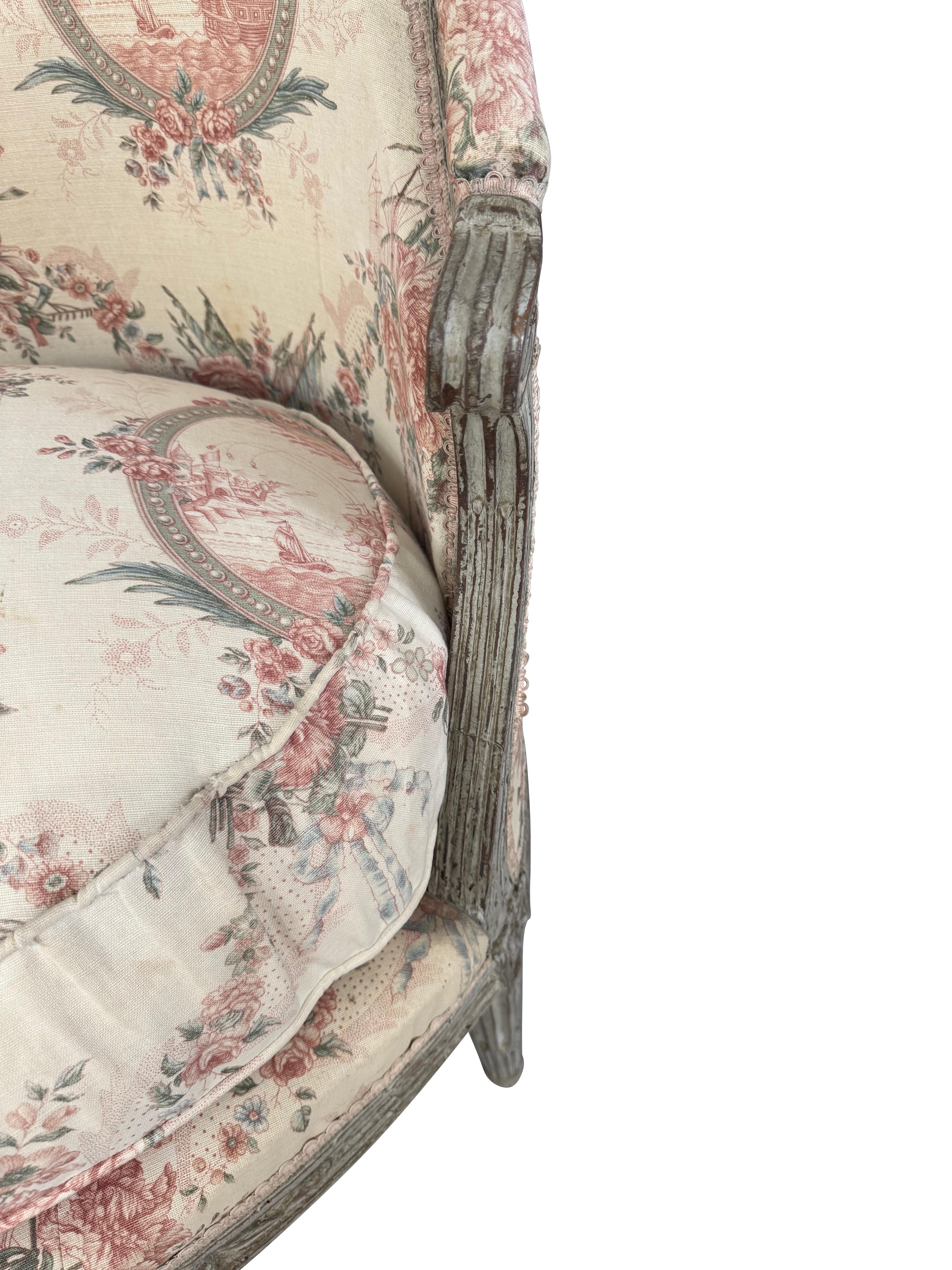 19th Century Swedish Grey Painted Settee/ Sofa with original Neoclassical Fabric For Sale 7