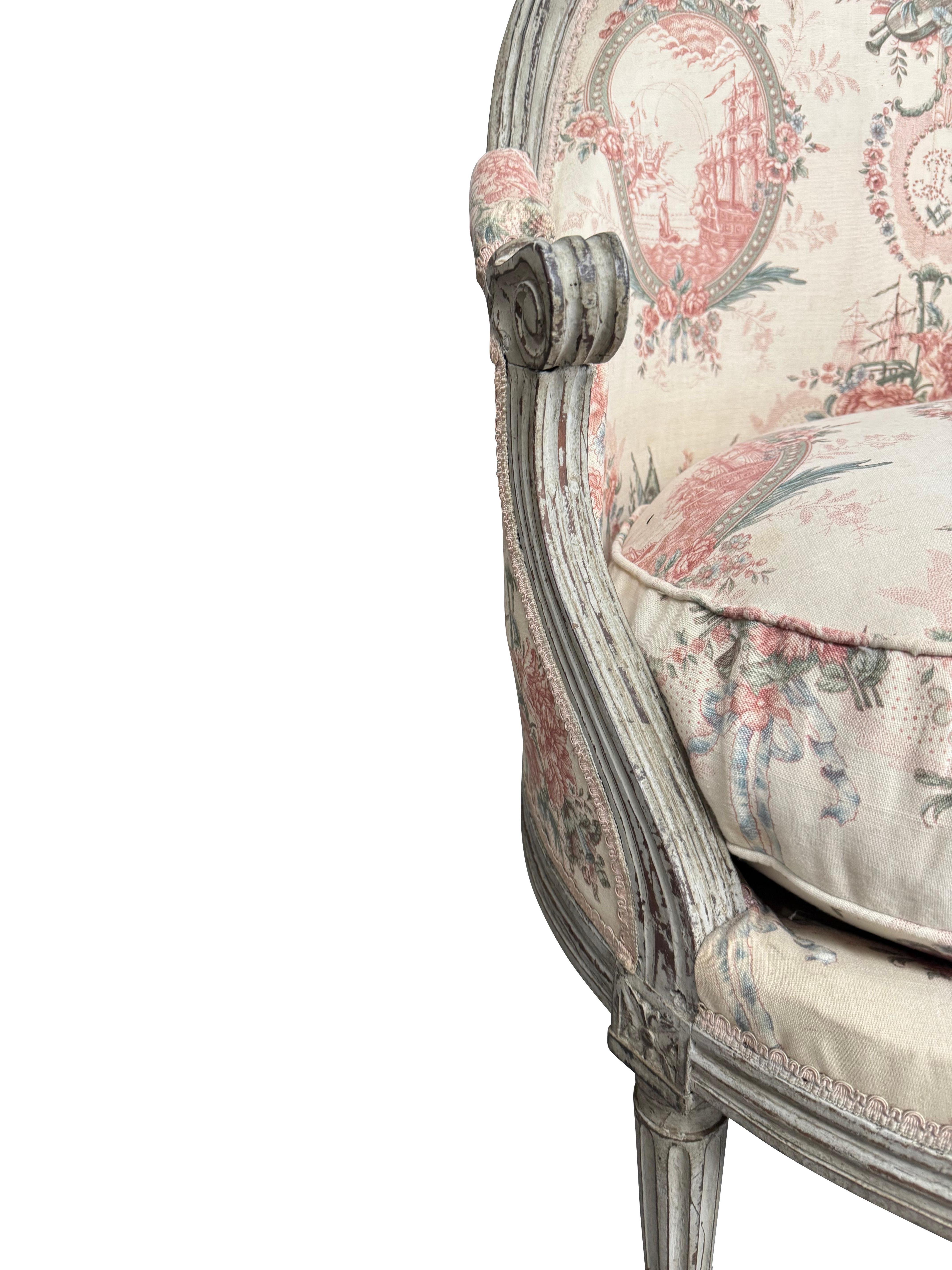 19th Century Swedish Grey Painted Settee/ Sofa with original Neoclassical Fabric For Sale 9