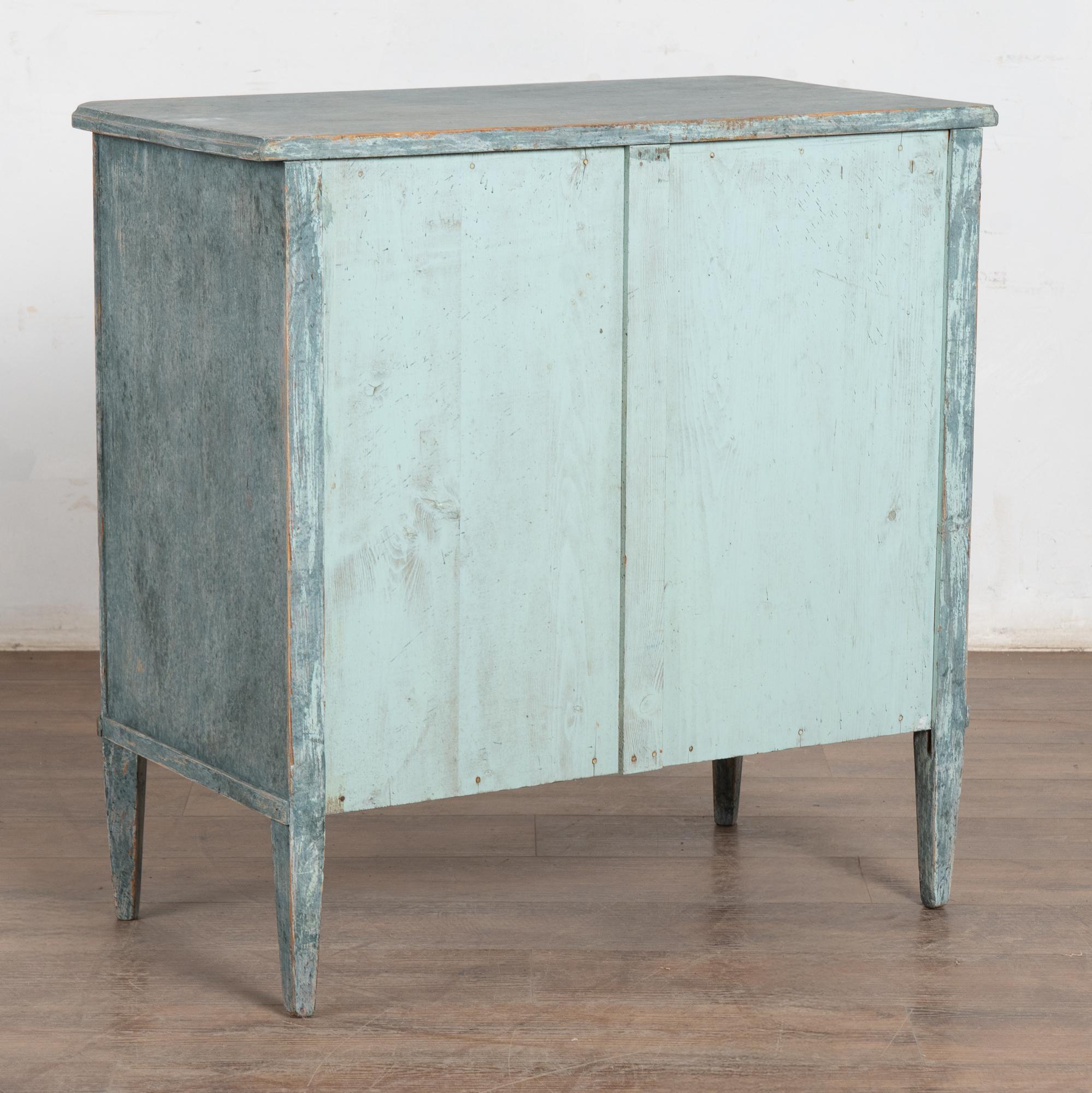 19th Century Swedish Gustavian Blue Chest of Three Drawers with Greek Key Design For Sale 10