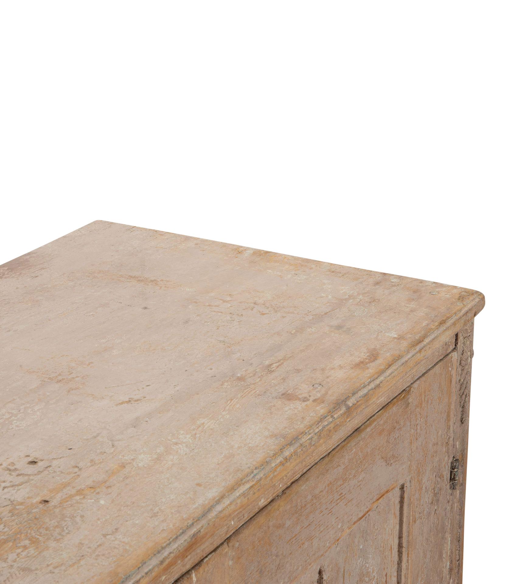 19th Century Swedish Gustavian Buffet For Sale 2