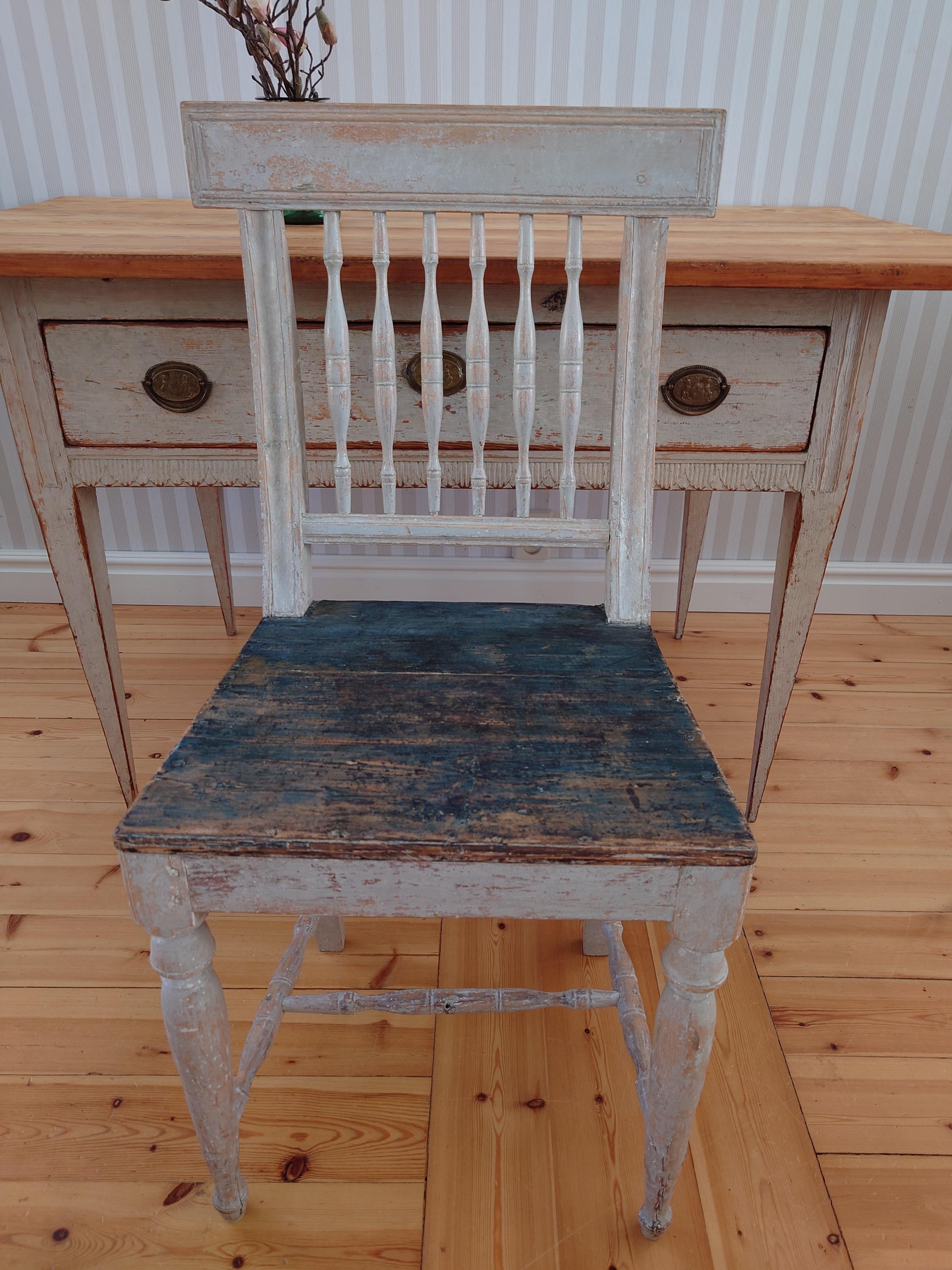 19th Century Swedish Gustavian Chair with Originalpaint For Sale 13