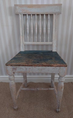 19th Century Swedish Gustavian Chair with Originalpaint