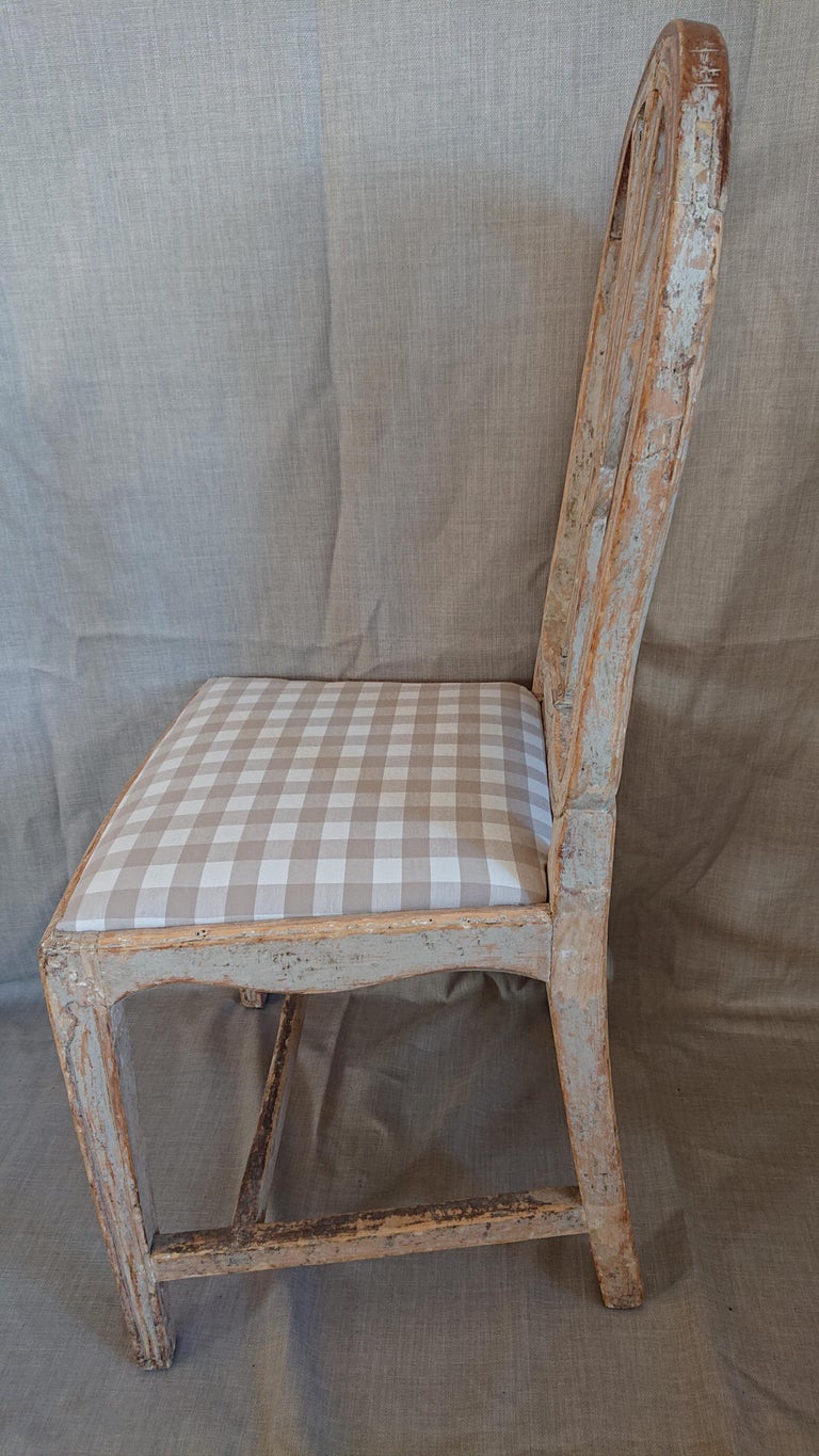Hand-Carved 19th Century Swedish Gustavian Chair with Originalpaint Swedish Antiques For Sale