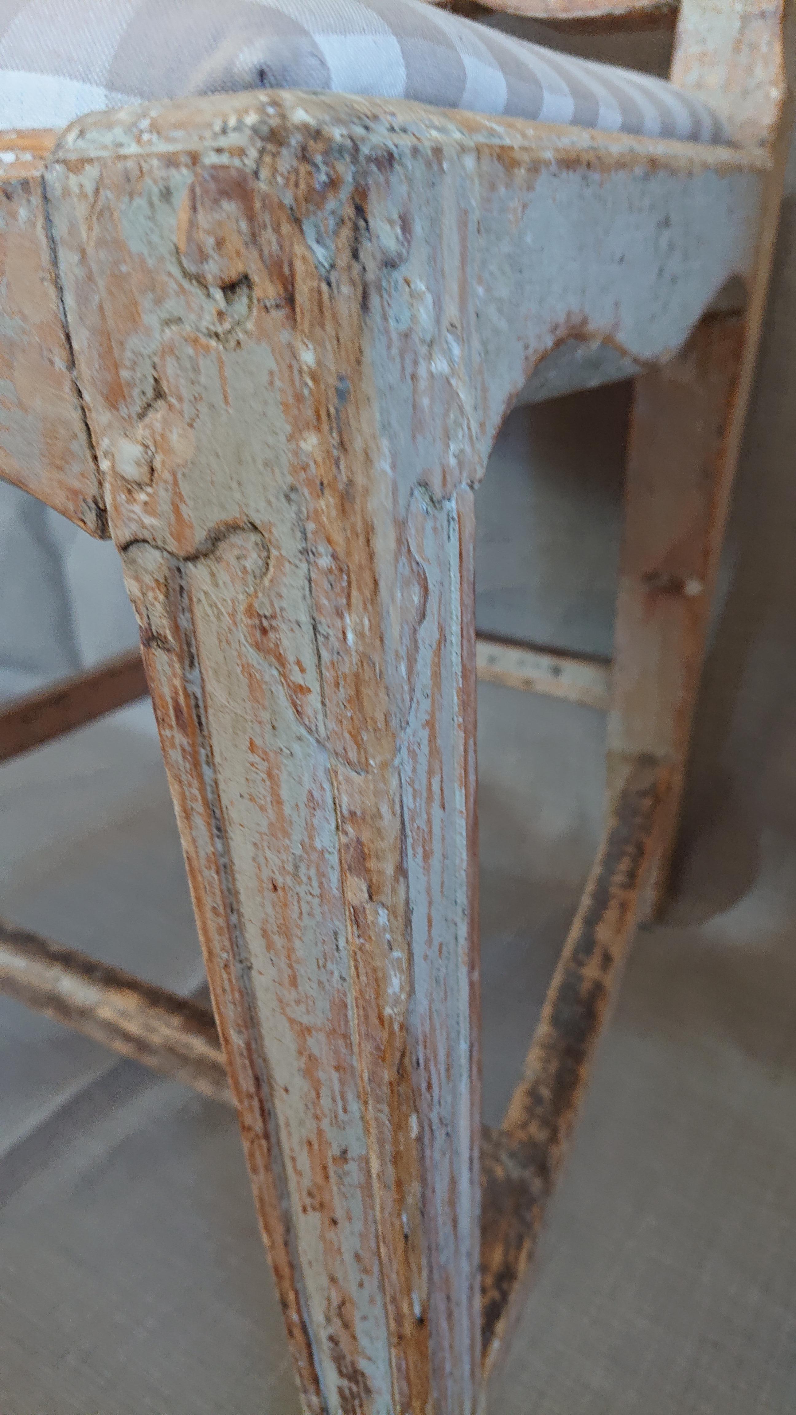 19th Century Swedish Gustavian Chair with Originalpaint Swedish Antiques For Sale 3