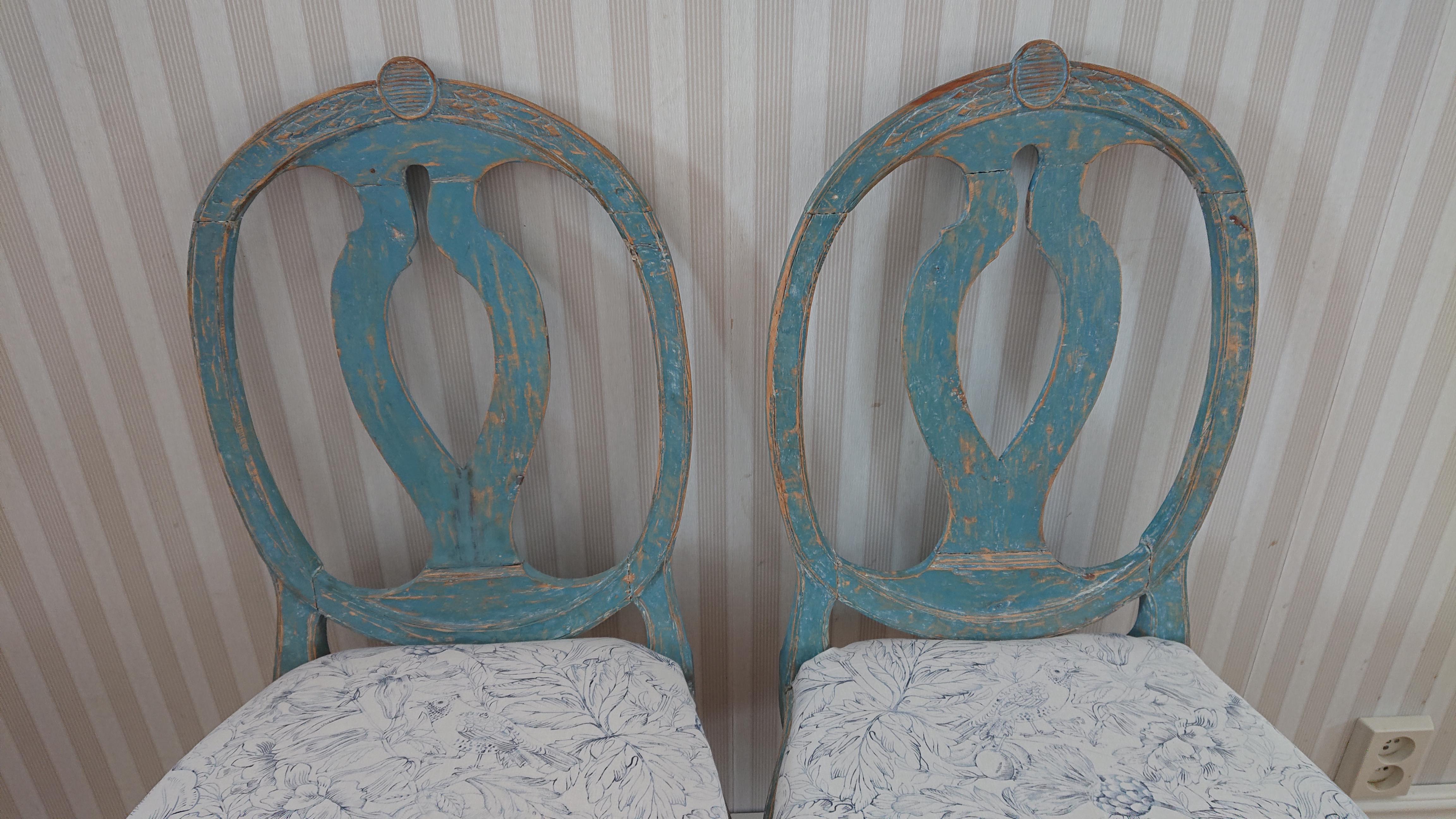 Hand-Carved 19th Century Swedish Gustavian Chairs Original Painted 