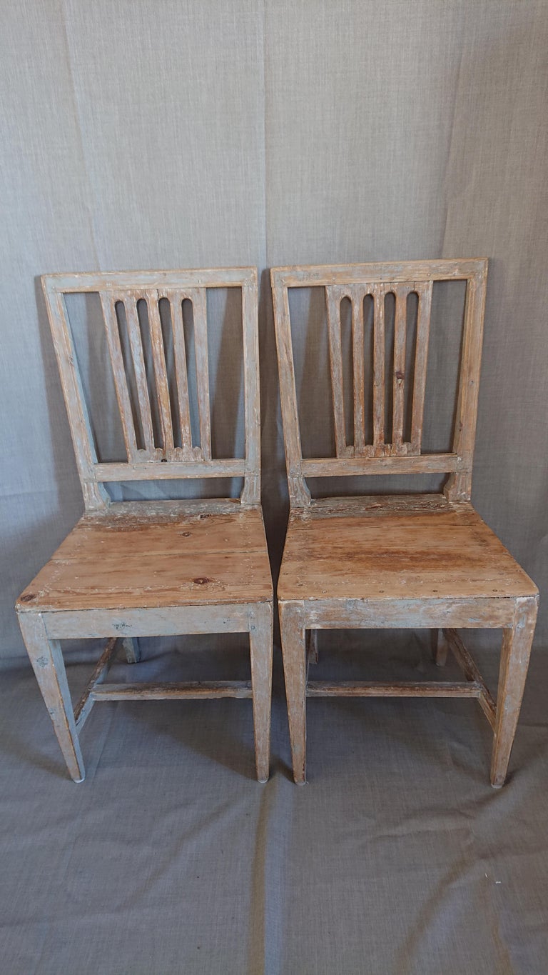 19th Century Swedish Gustavian Chairs with Original Paint For Sale 11