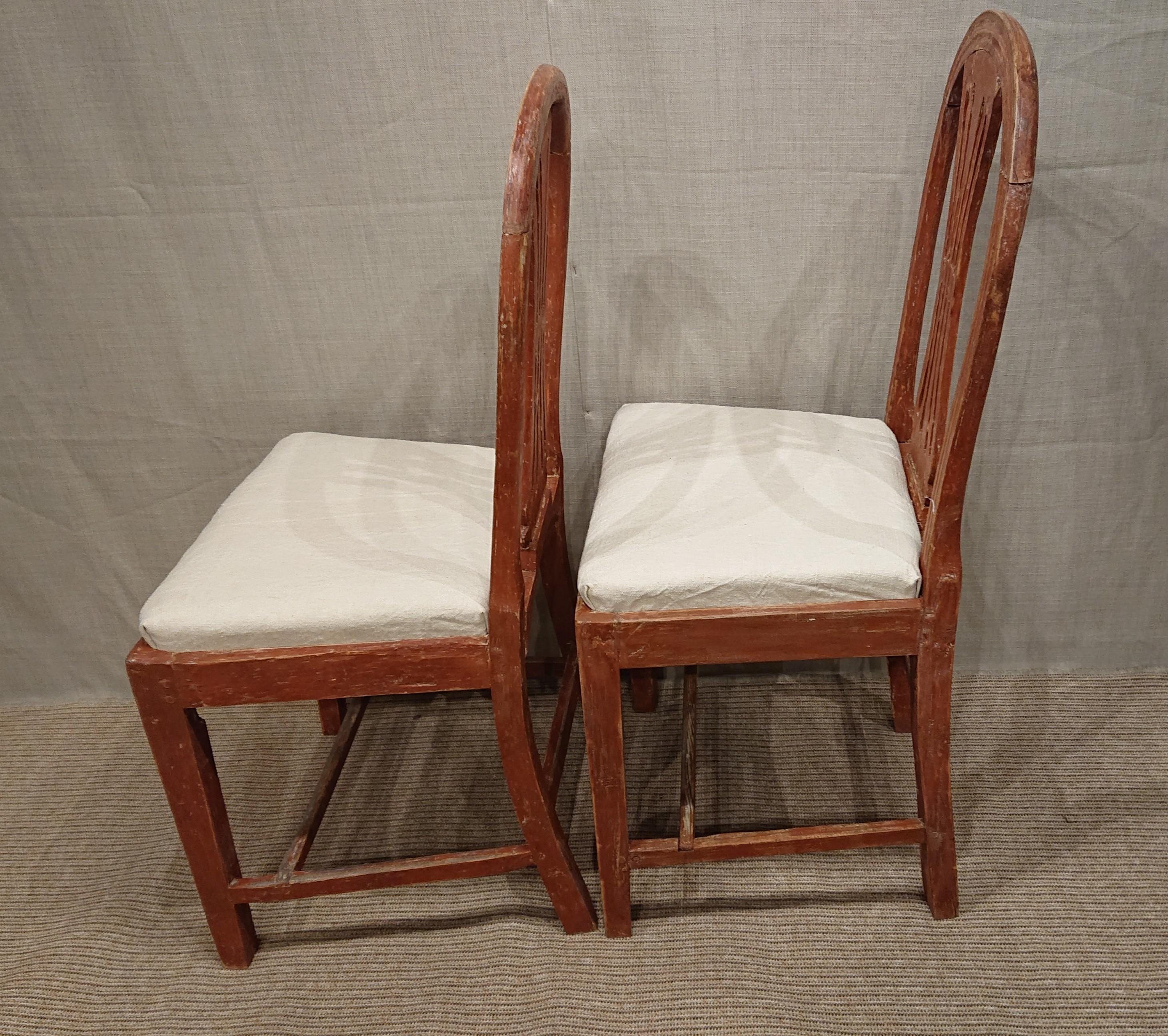 19th Century Swedish Gustavian Chairs with Original Paint Swedish Antiques For Sale 2