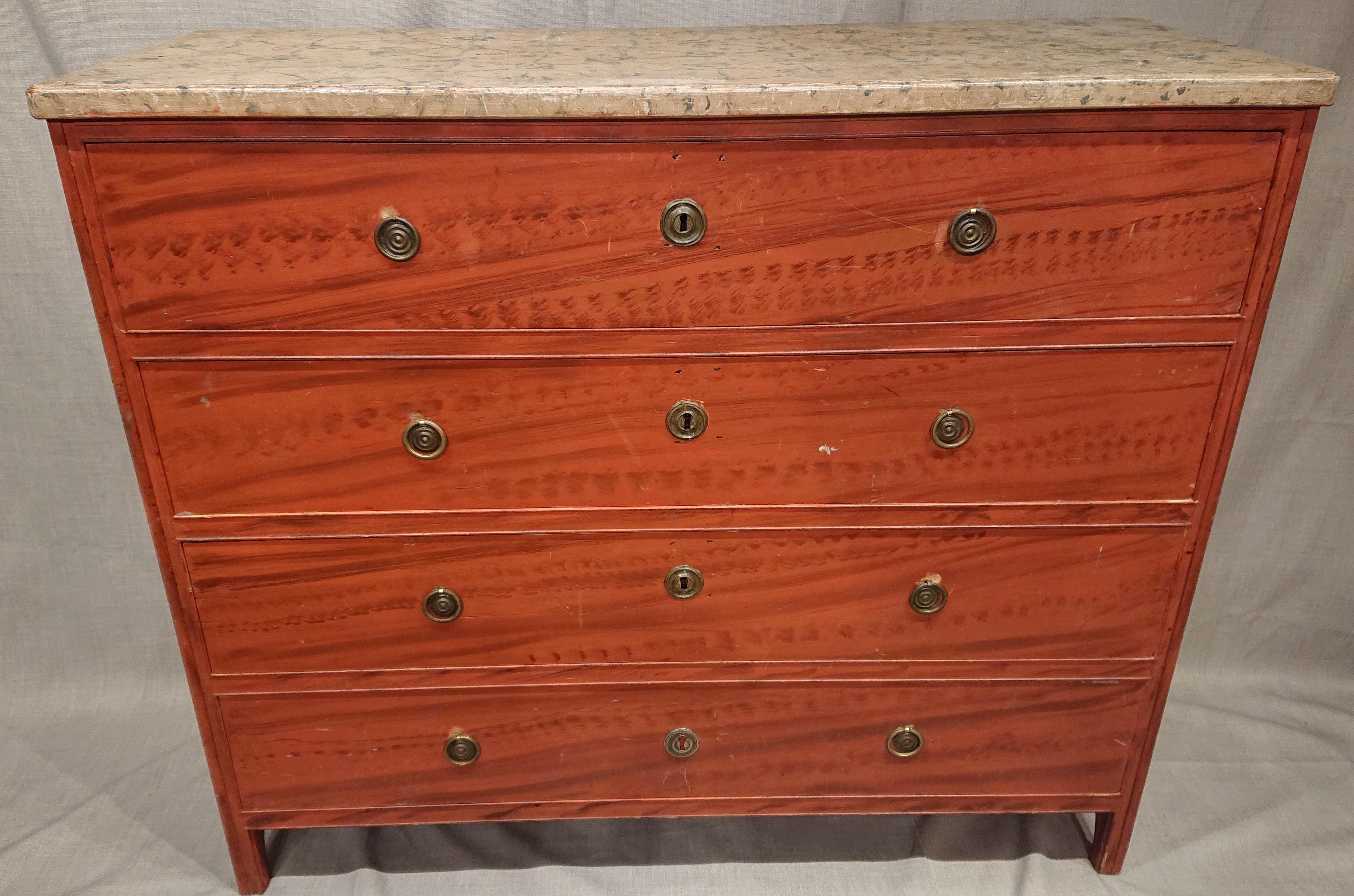 19th Century Swedish Gustavian Chest of drawers with untouched Original paint from Skelleftea Vasterbotten, Northern Sweden.
Made between 1800-1820
The Chest of Drawer has a beautiful exquisite painting in its original condition.
The top is