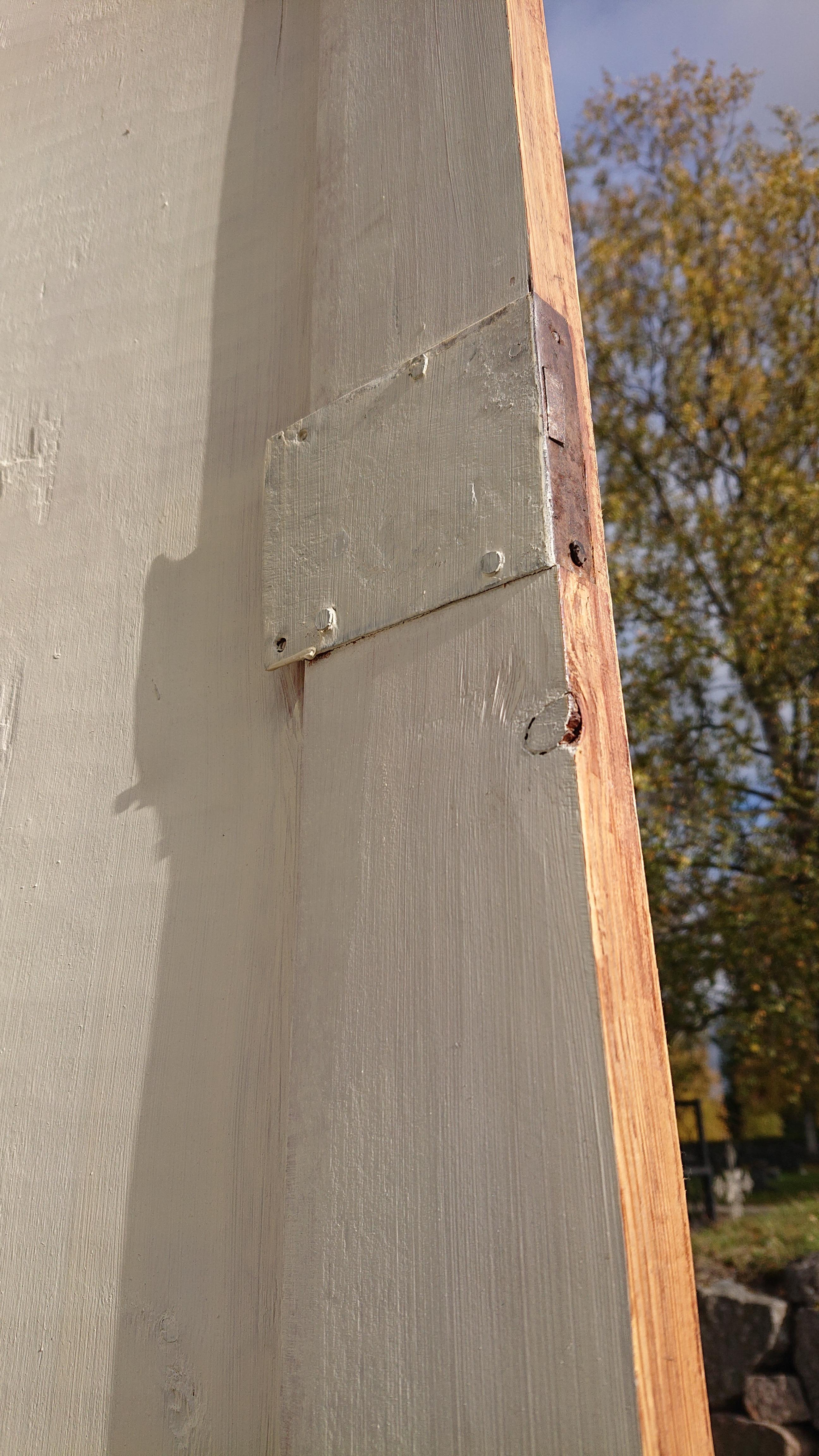 19th Century Swedish Gustavian Corner Cabinet For Sale 12