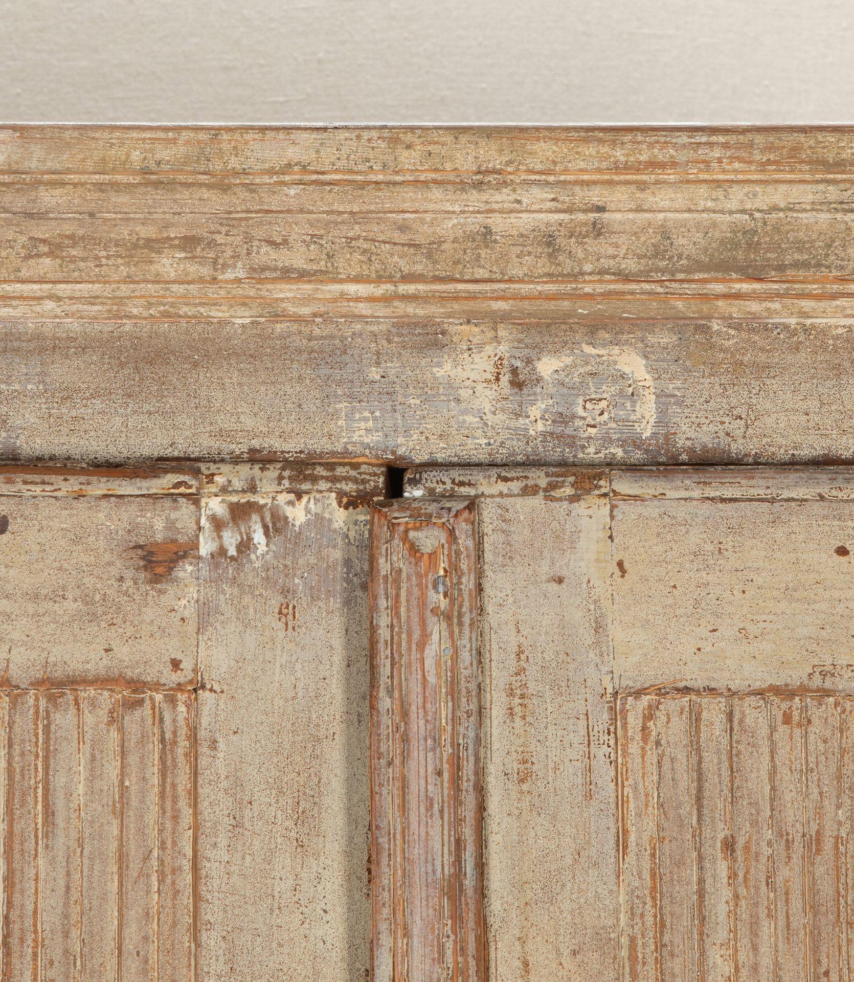 19th Century Swedish Gustavian Cupboard For Sale 5