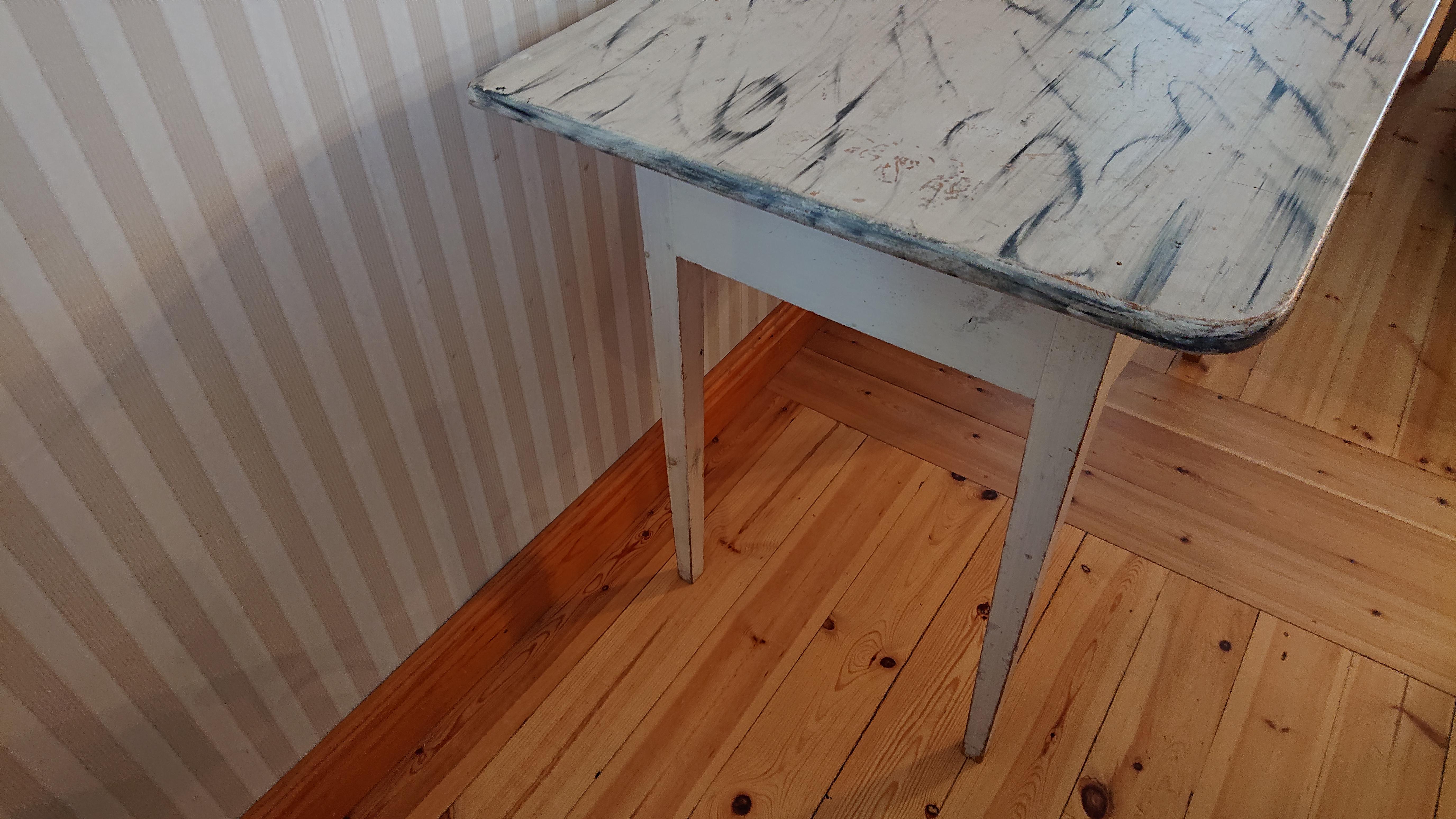 19th Century Swedish Gustavian Desk with Marble Paint For Sale 1
