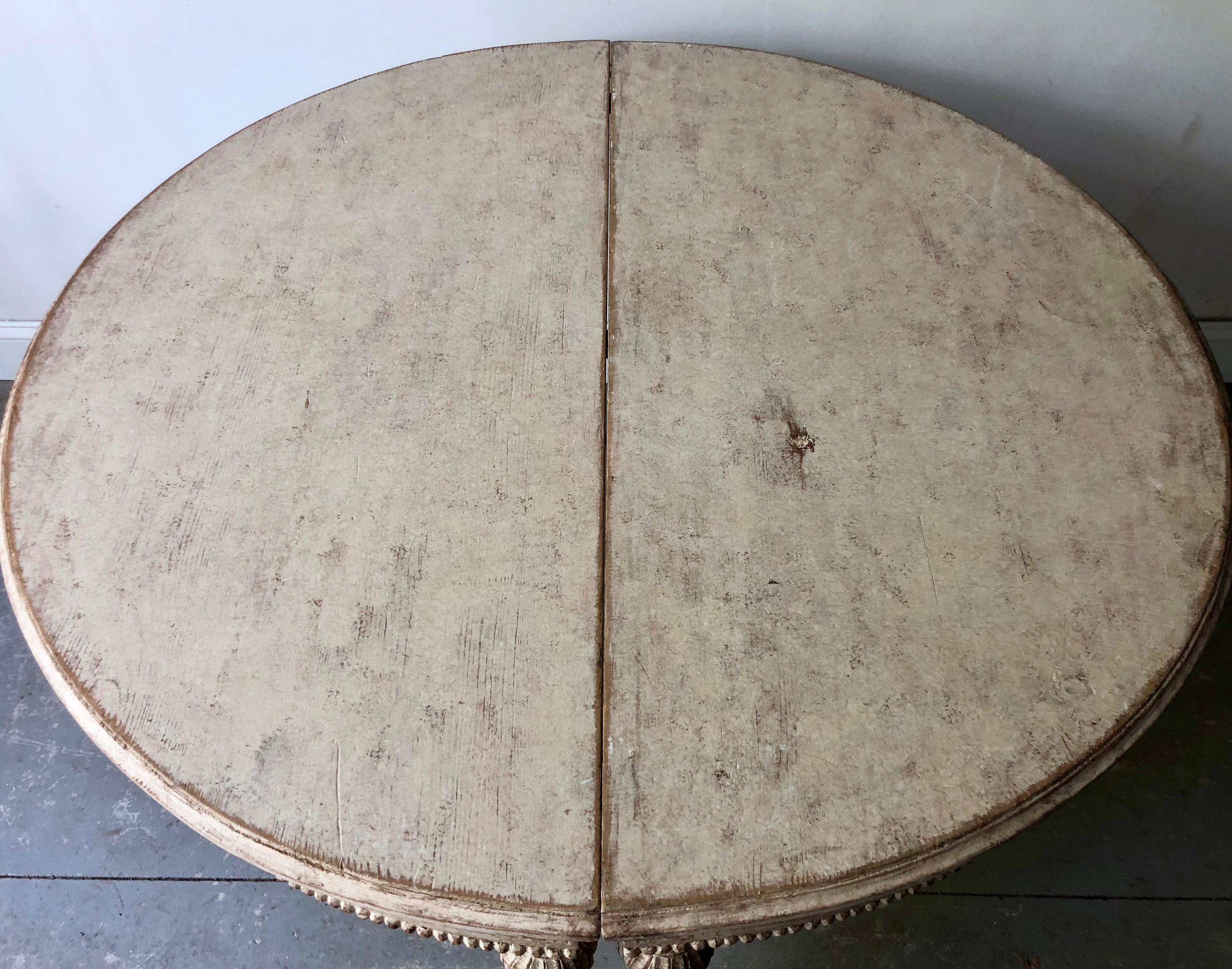 19th Century Swedish Gustavian Extending Table (Kiefernholz)