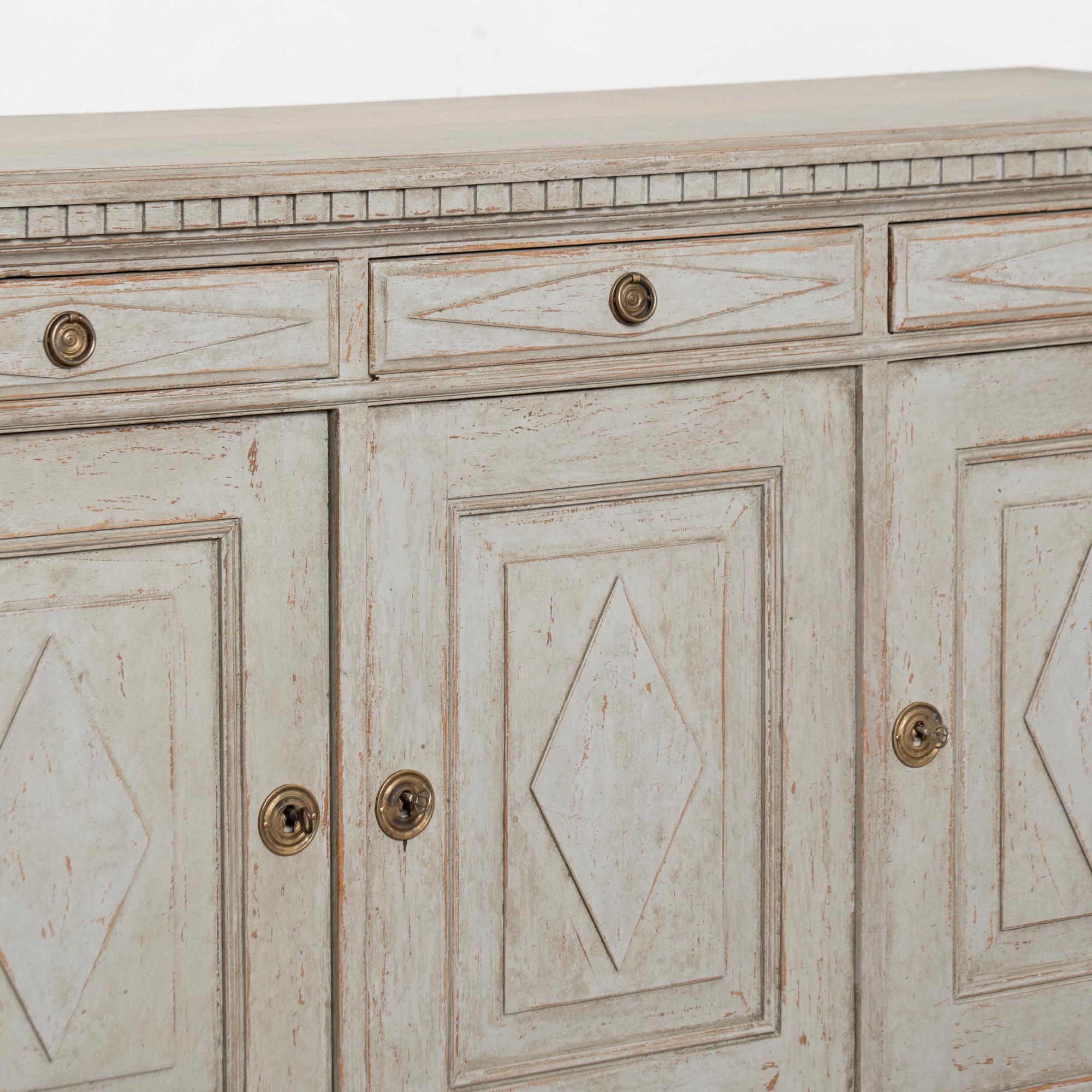 19th Century Swedish Gustavian Gray Painted Sideboard Buffet Console For Sale 6
