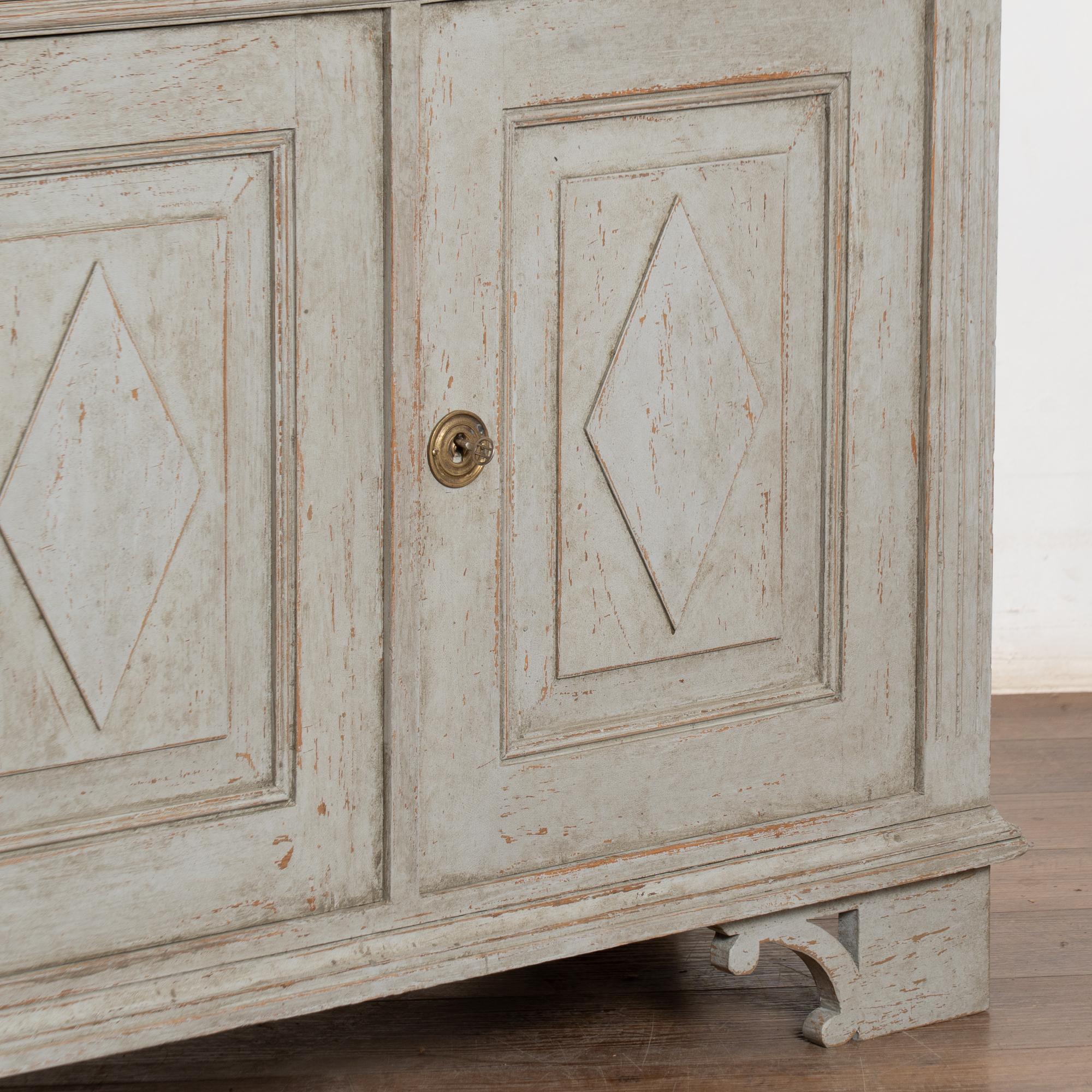 19th Century Swedish Gustavian Gray Painted Sideboard Buffet Console For Sale 10