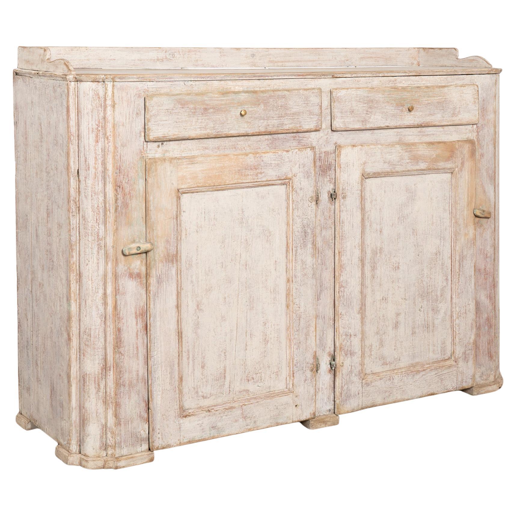 Buffet en pin gris suédois gustavien du 19e siècle