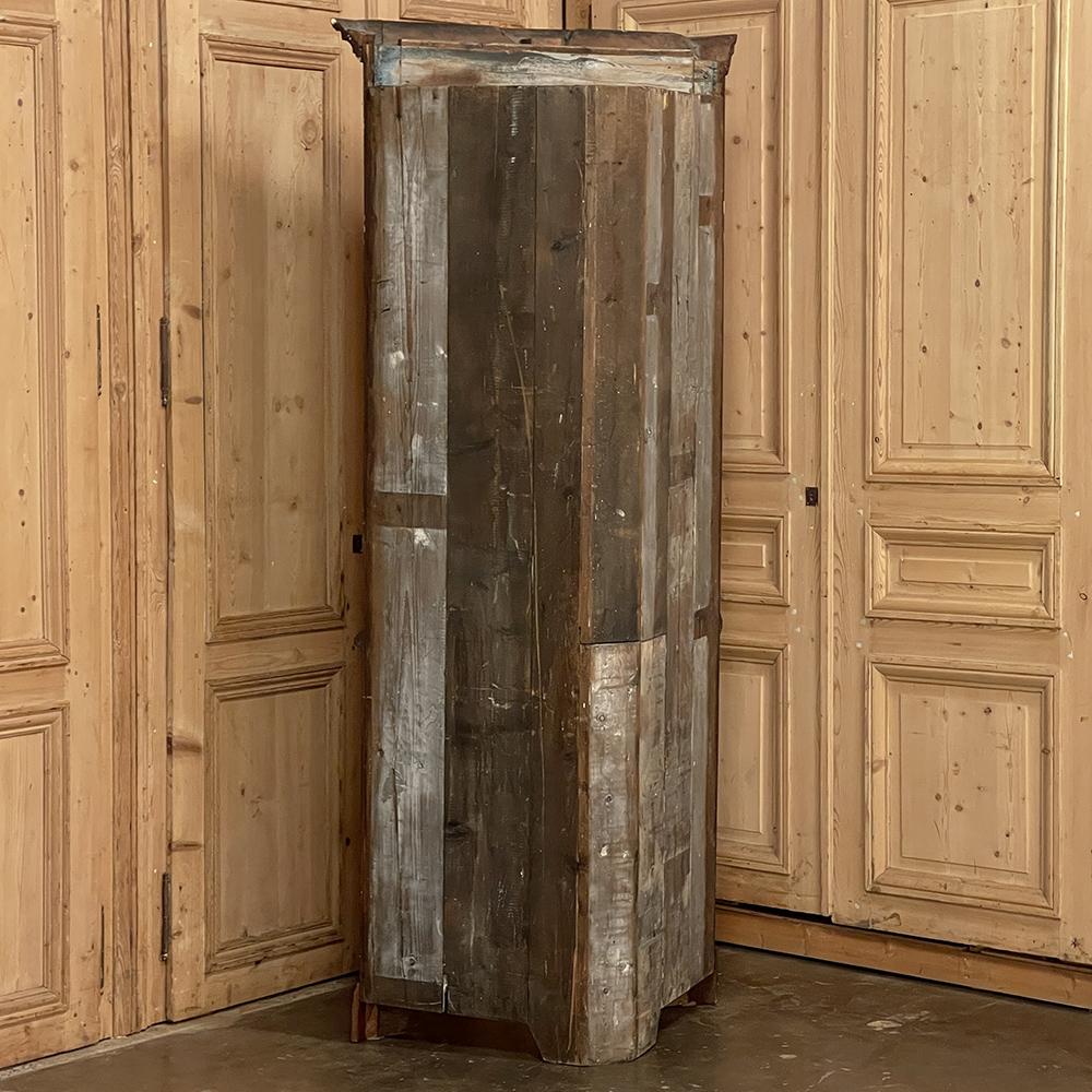 19th Century Swedish Gustavian Neoclassical Corner Cabinet For Sale 12