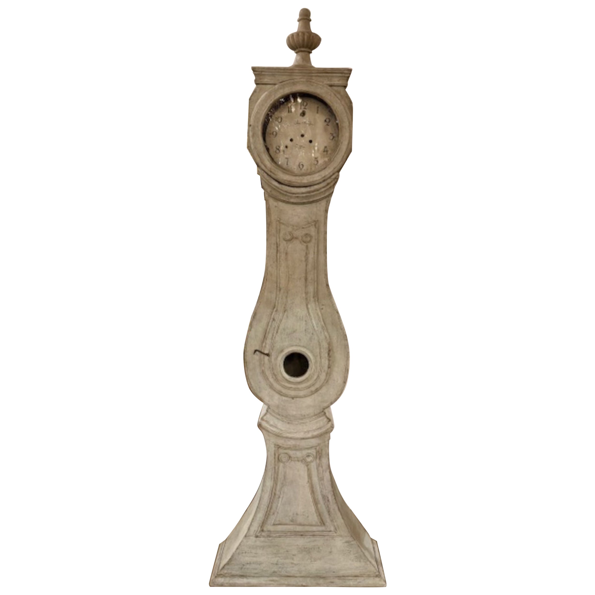 Reloj de pie sueco del siglo XIX pintado a la Gustaviana en venta