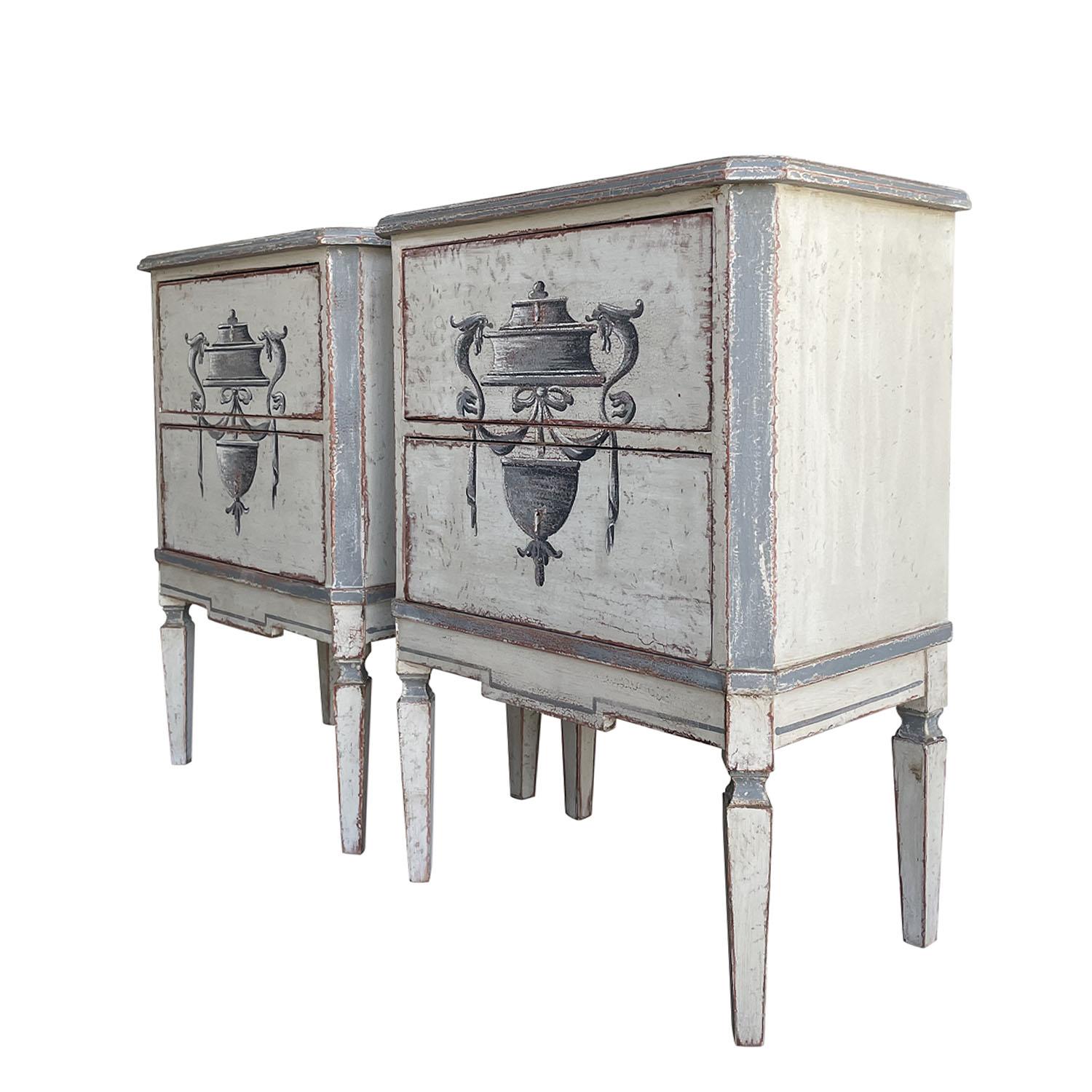 19th Century Swedish Gustavian Pair of Antique Scandinavian Pine Bed Side Tables In Good Condition For Sale In West Palm Beach, FL