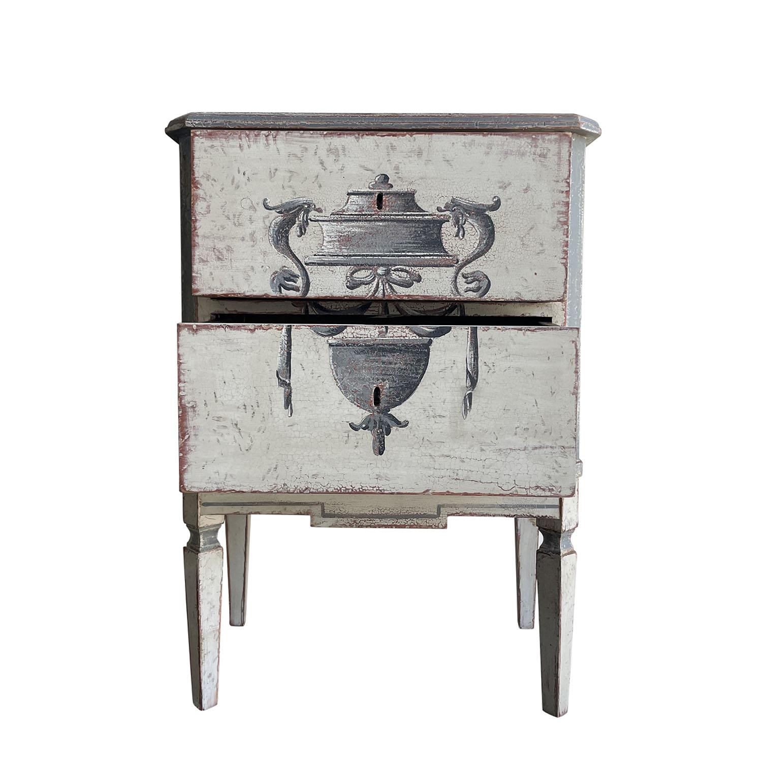19th Century Swedish Gustavian Pair of Antique Scandinavian Pine Bed Side Tables For Sale 2
