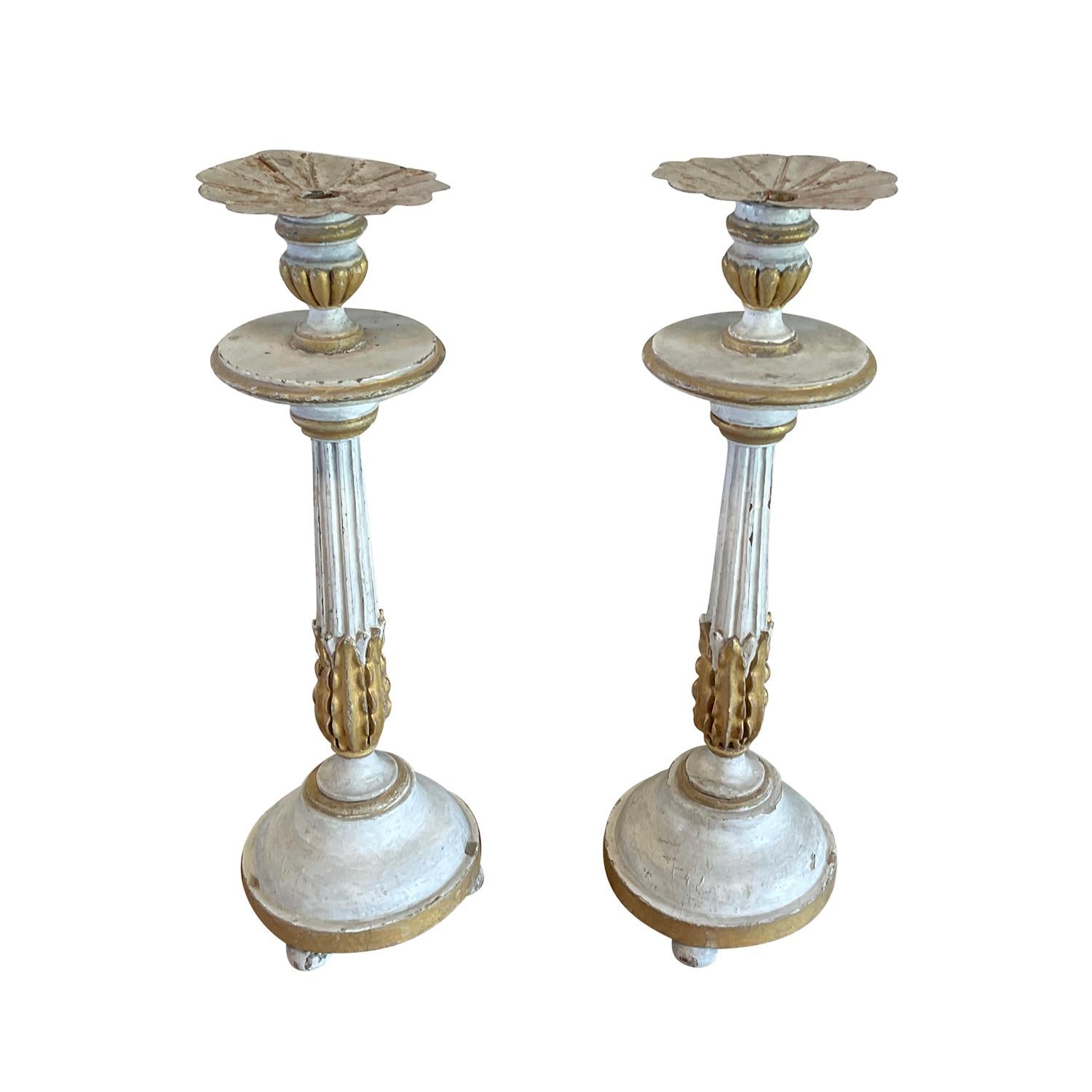 19th Century Swedish Gustavian Pair of Pinewood Candle Holders - Antique Sticks For Sale 2