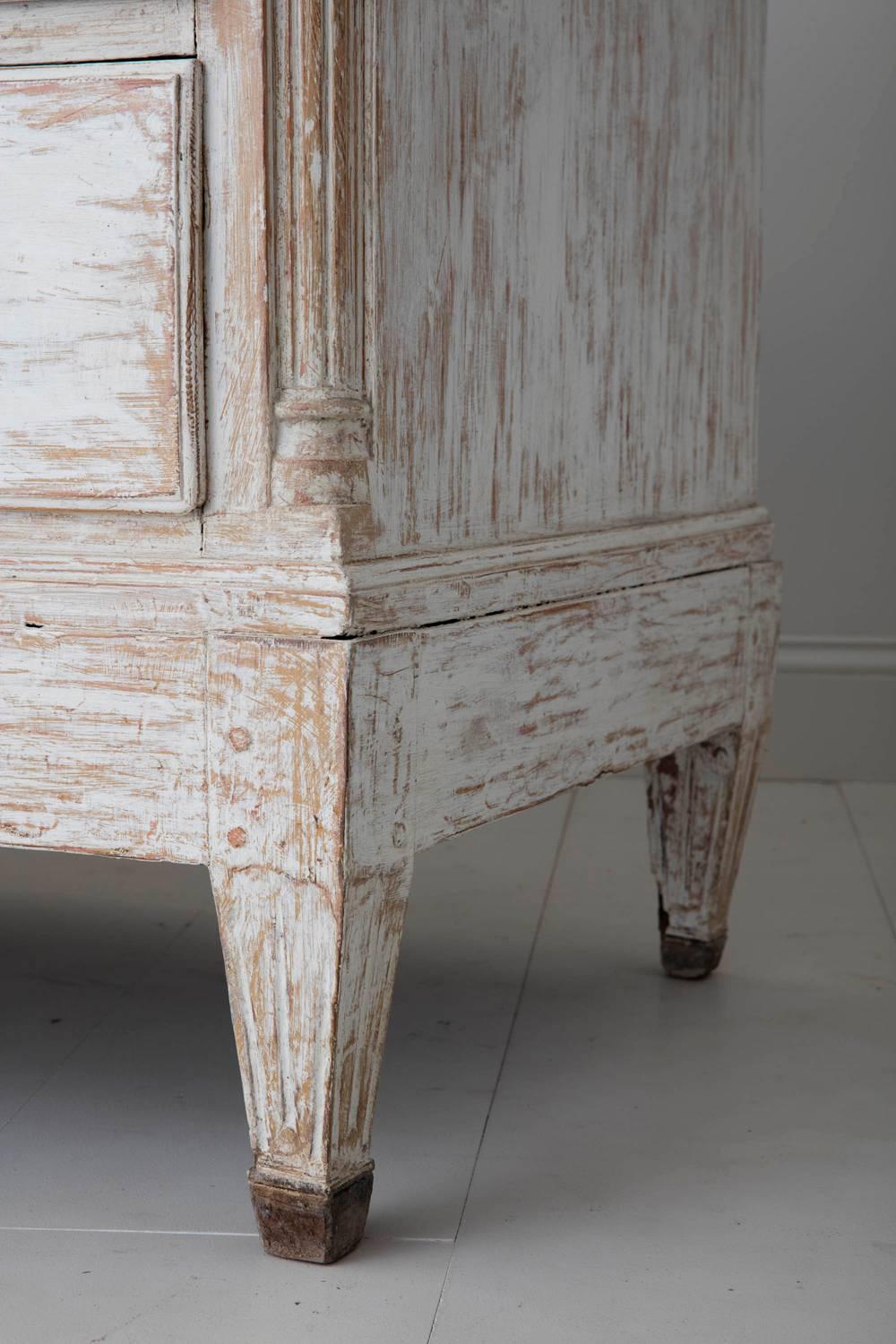 Fir 19th Century Swedish Gustavian Period Large Painted Commode