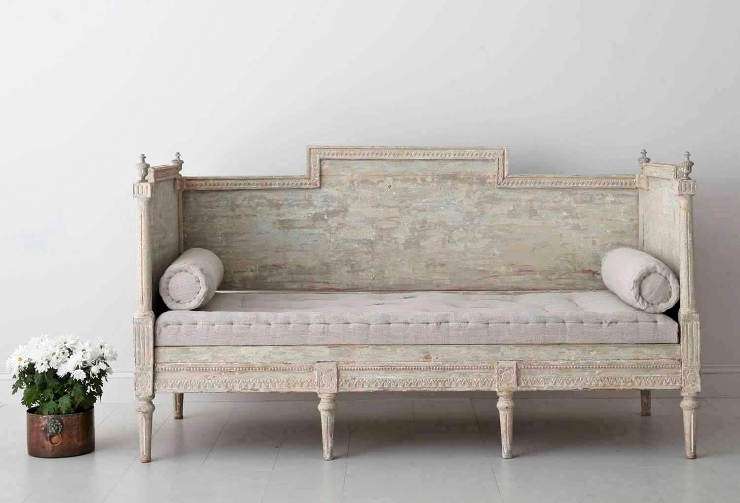19th Century Swedish Gustavian Period Sofa Bench in Original Paint 6