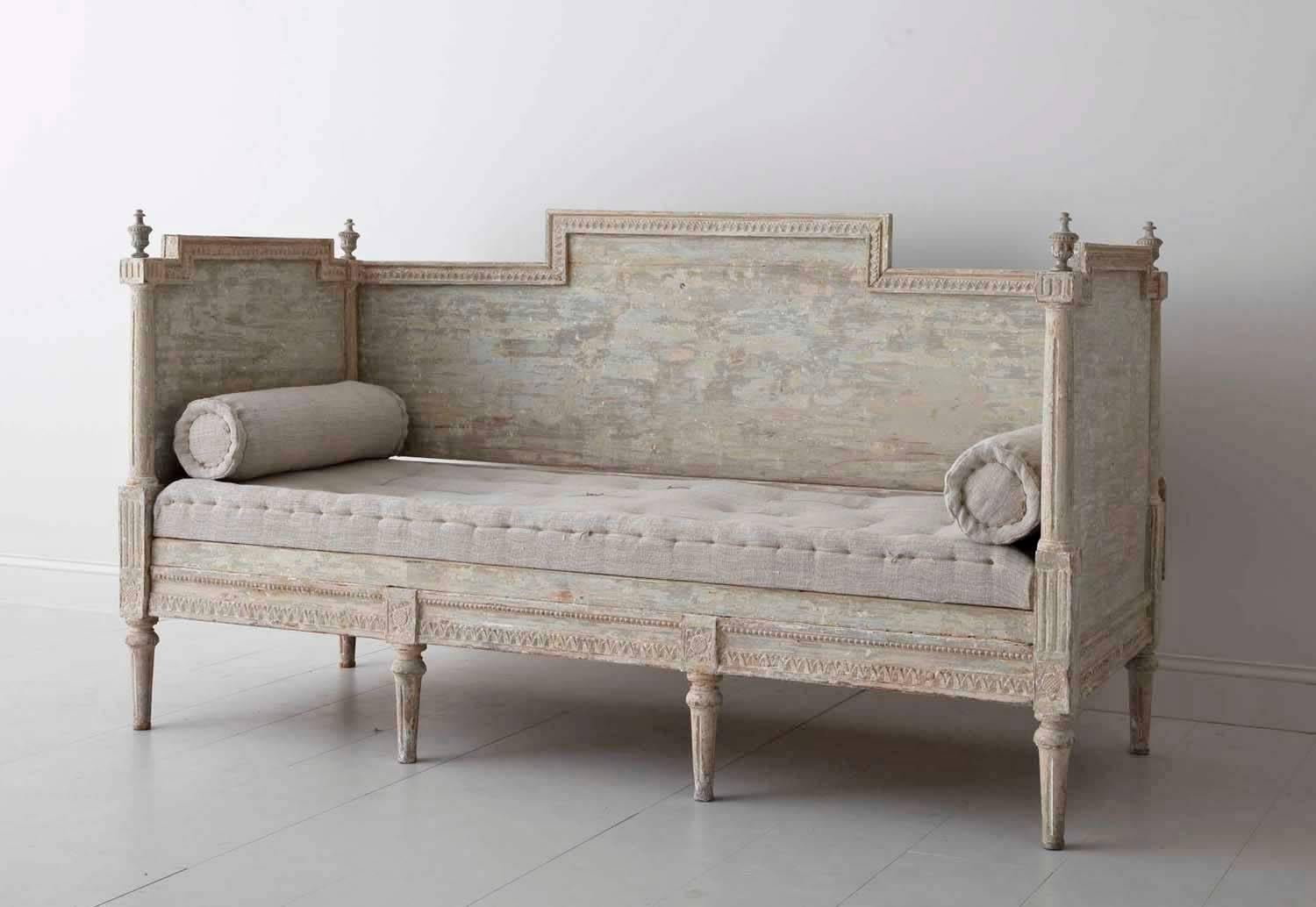 19th Century Swedish Gustavian Period Sofa Bench in Original Paint In Excellent Condition In Wichita, KS