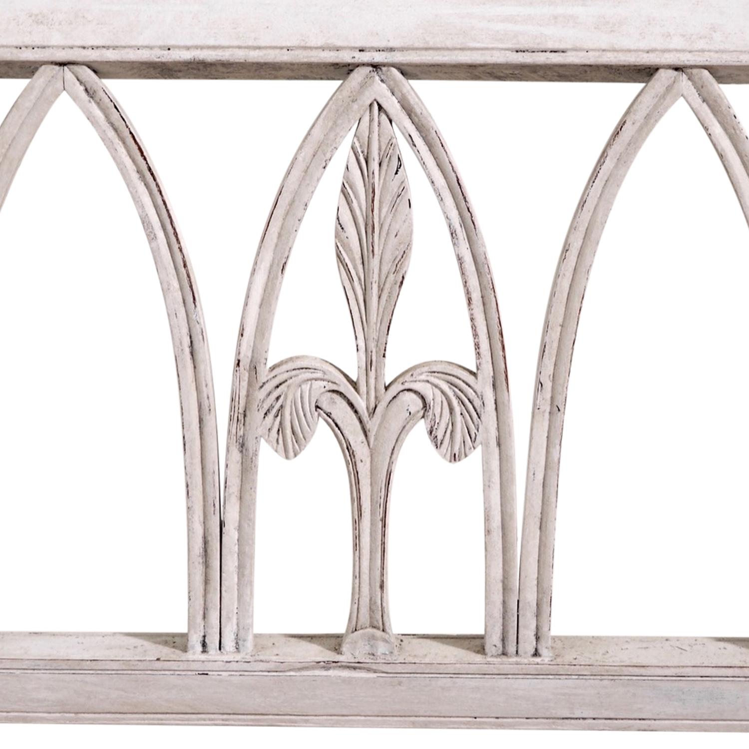 Hand-Carved 19th Century Swedish Gustavian Pinewood Daybed - Antique Freestanding Sofa Bench For Sale
