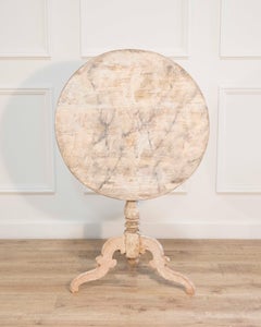 19th Century Swedish Gustavian Round Tilt-Top Table in Painted Finish, Circa 185