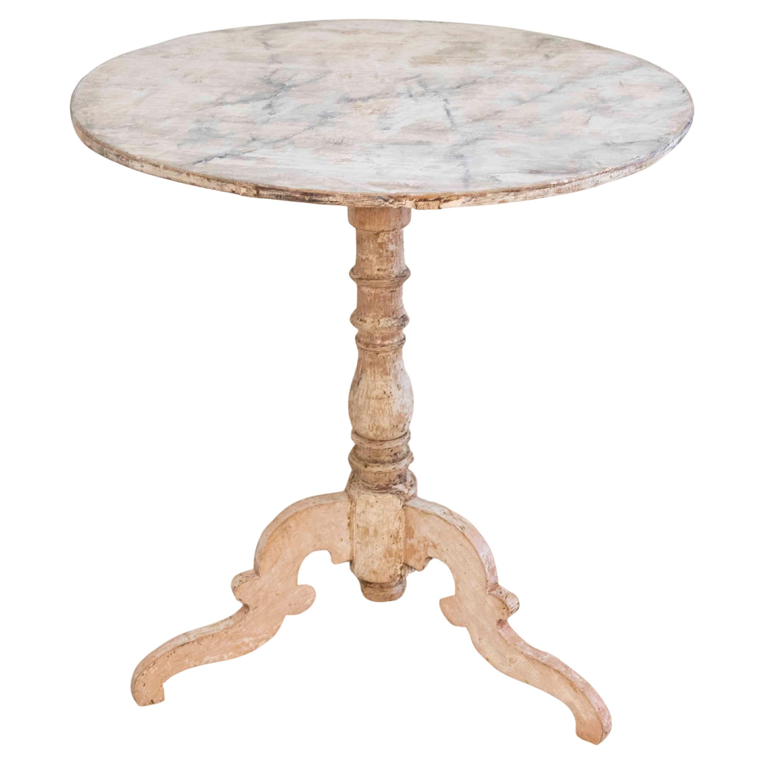 19th Century Swedish Gustavian Round Tilt-Top Table in Painted Finish, Circa 185