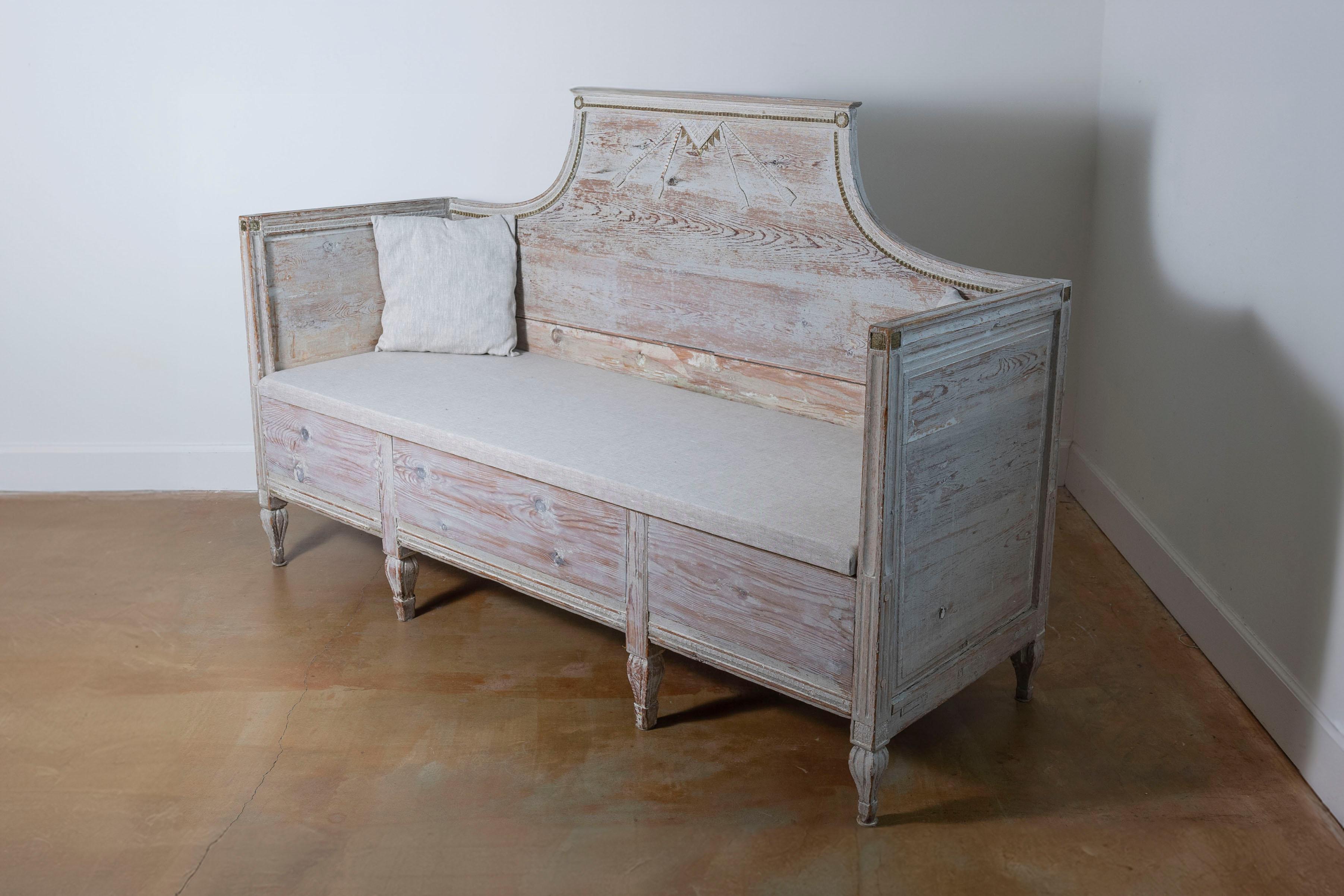 Sofá Gustaviano Sueco Siglo XIX Circa 1820 Pino en venta