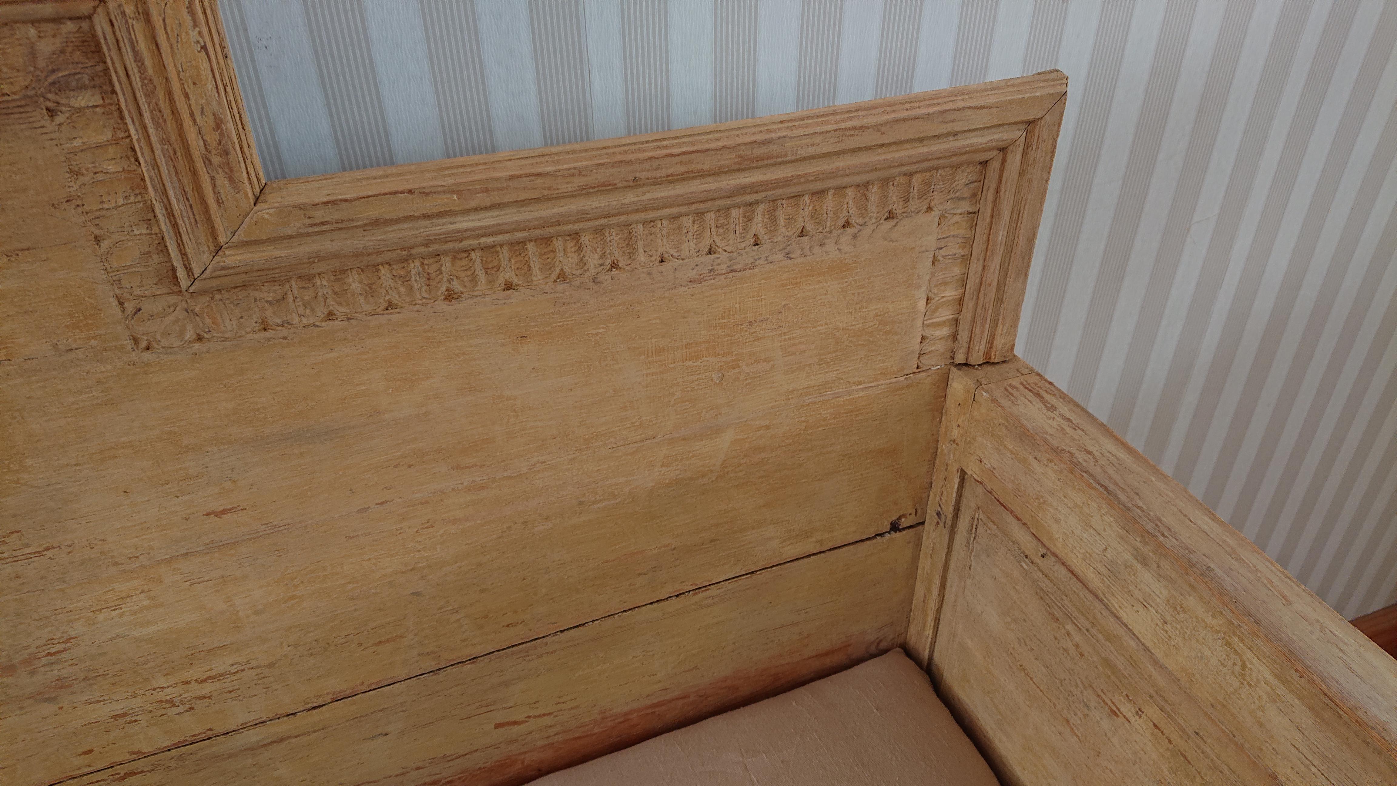 Pine 19th Century Swedish Gustavian Sofa with Original Paint For Sale