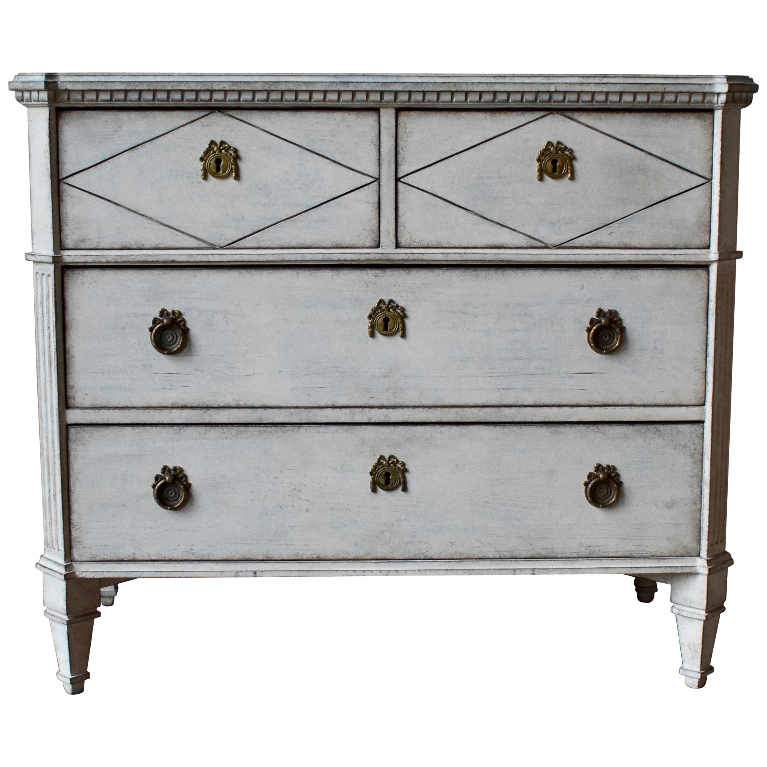 19th Century Swedish Gustavian Style Chest of Drawer For Sale