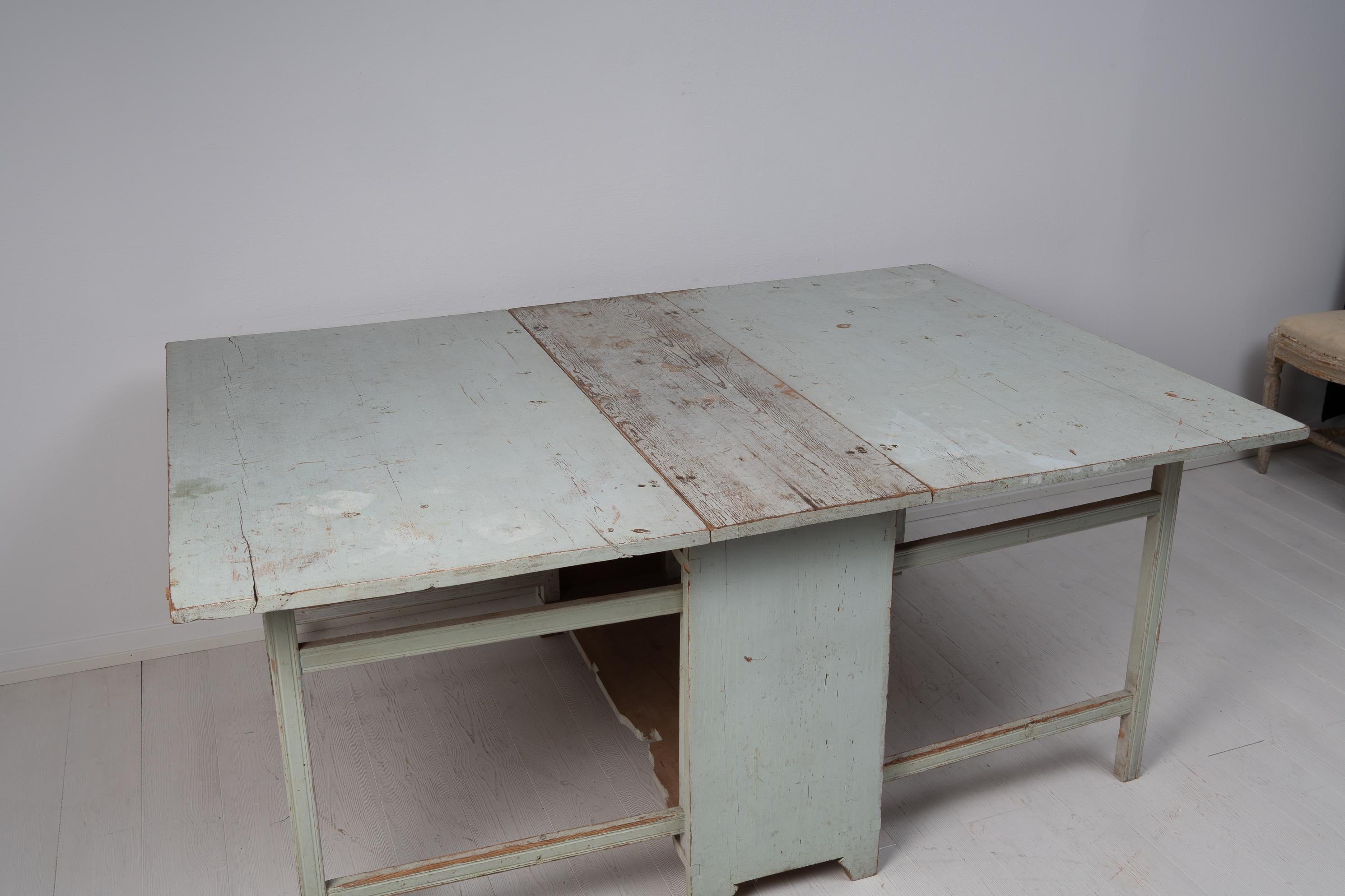 19th Century, Swedish Gustavian Style Drop Leaf Table For Sale 5