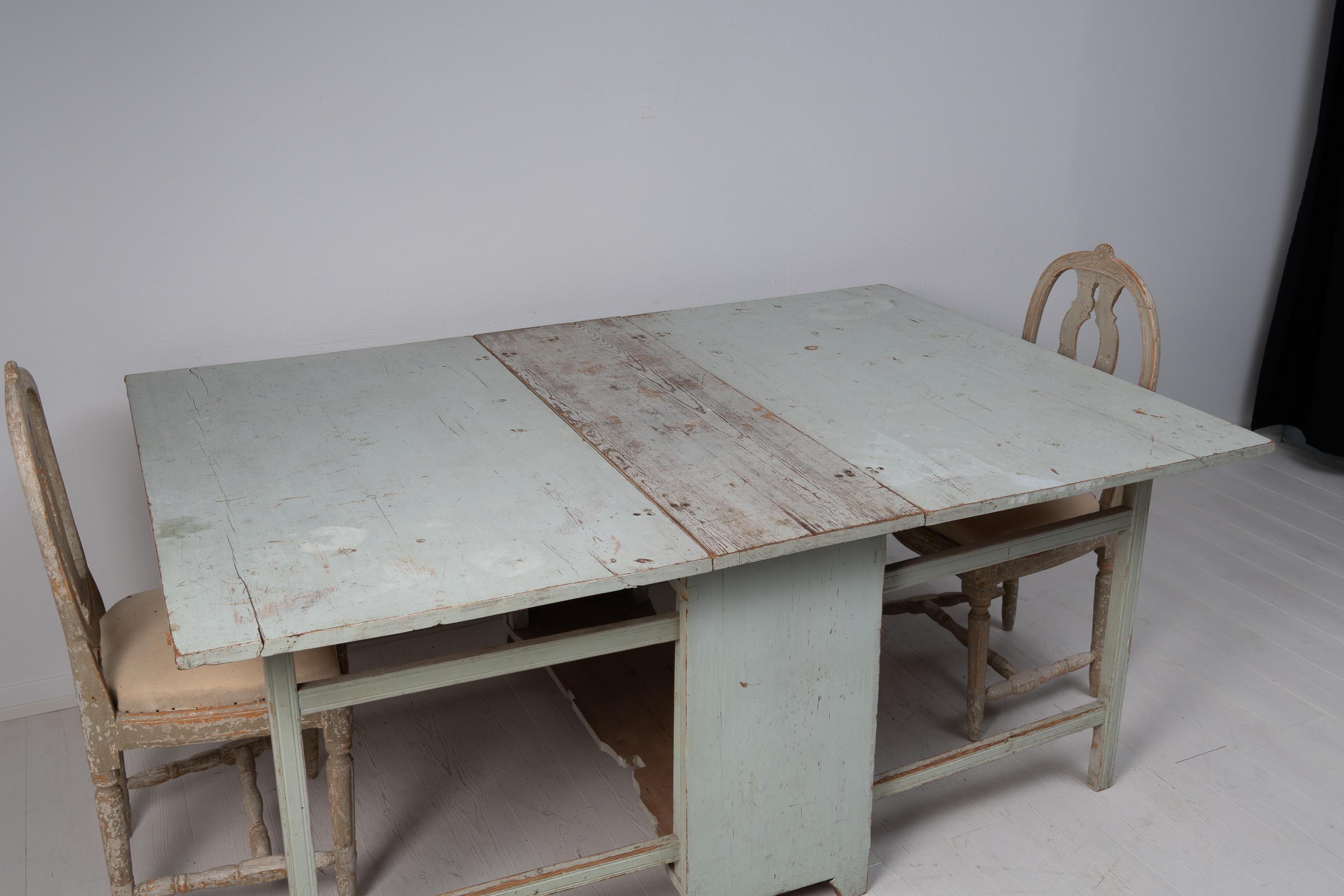 19th Century, Swedish Gustavian Style Drop Leaf Table For Sale 4