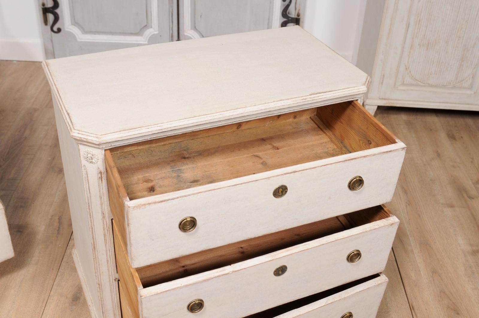 19th Century Swedish Gustavian Style Painted Three-Drawer Chests, a Pair For Sale 2