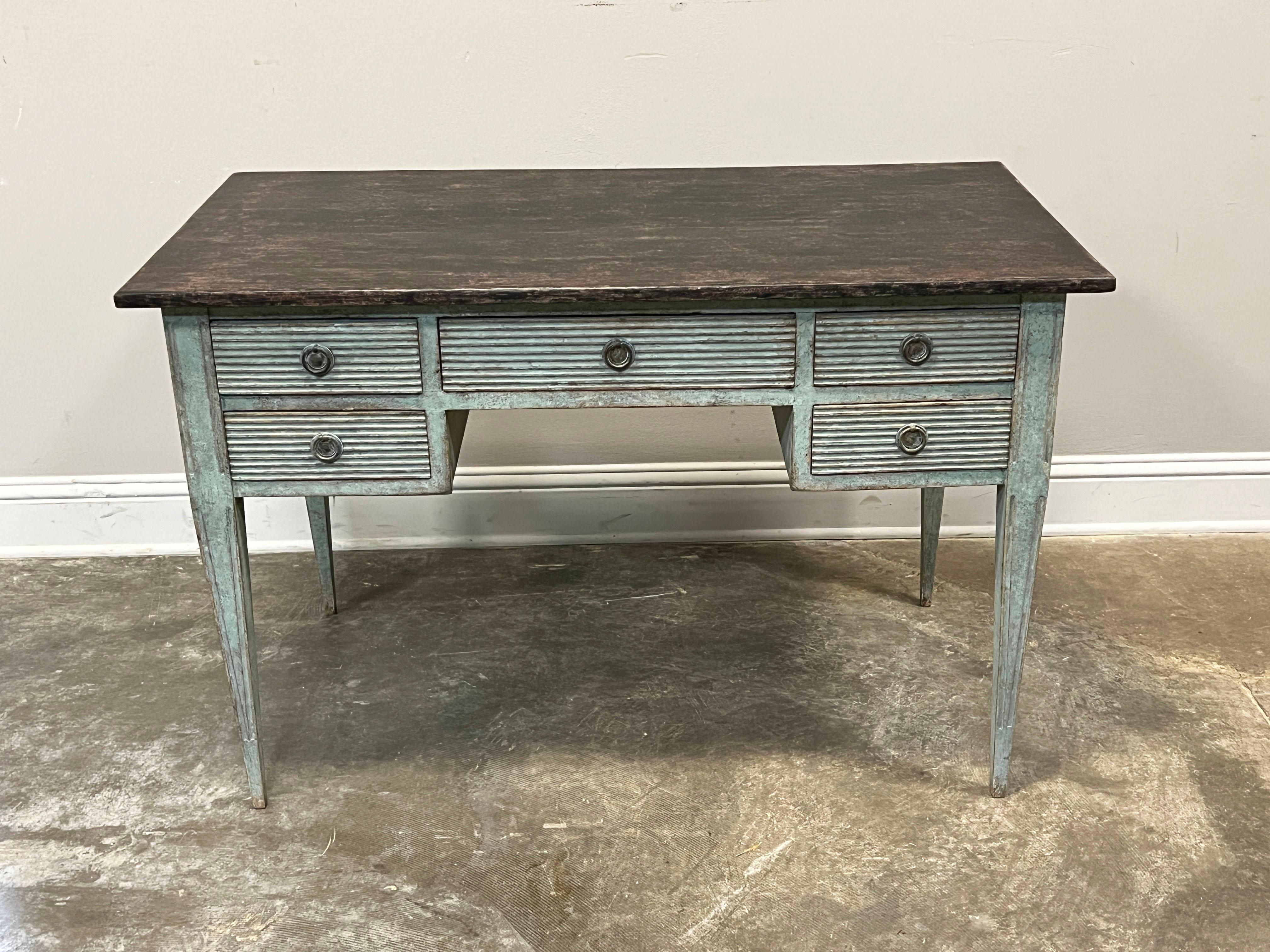 19th Century Swedish Gustavian Style Painted Writing Desk For Sale 1