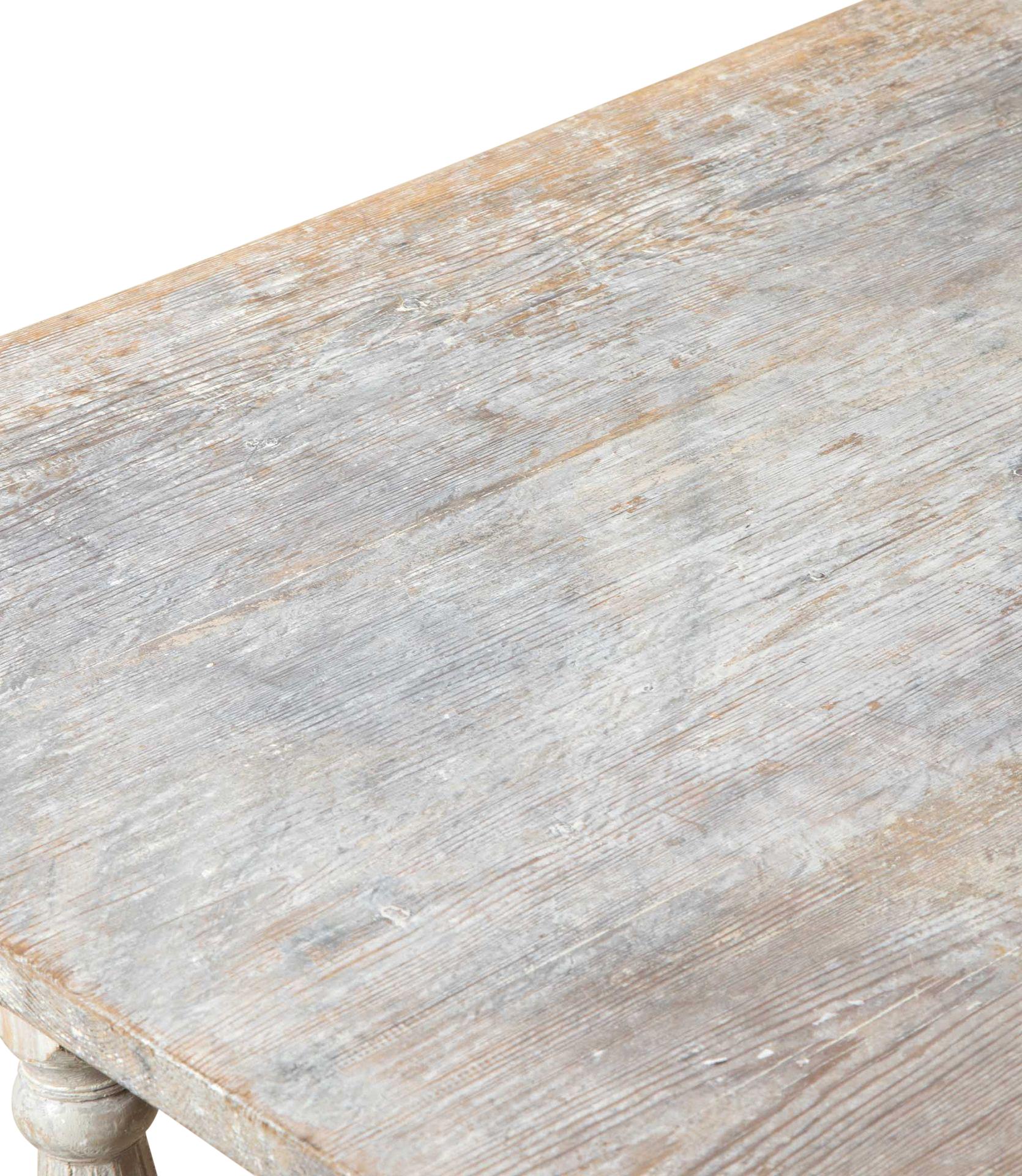 19th Century Swedish Gustavian Table in Original Paint For Sale 4