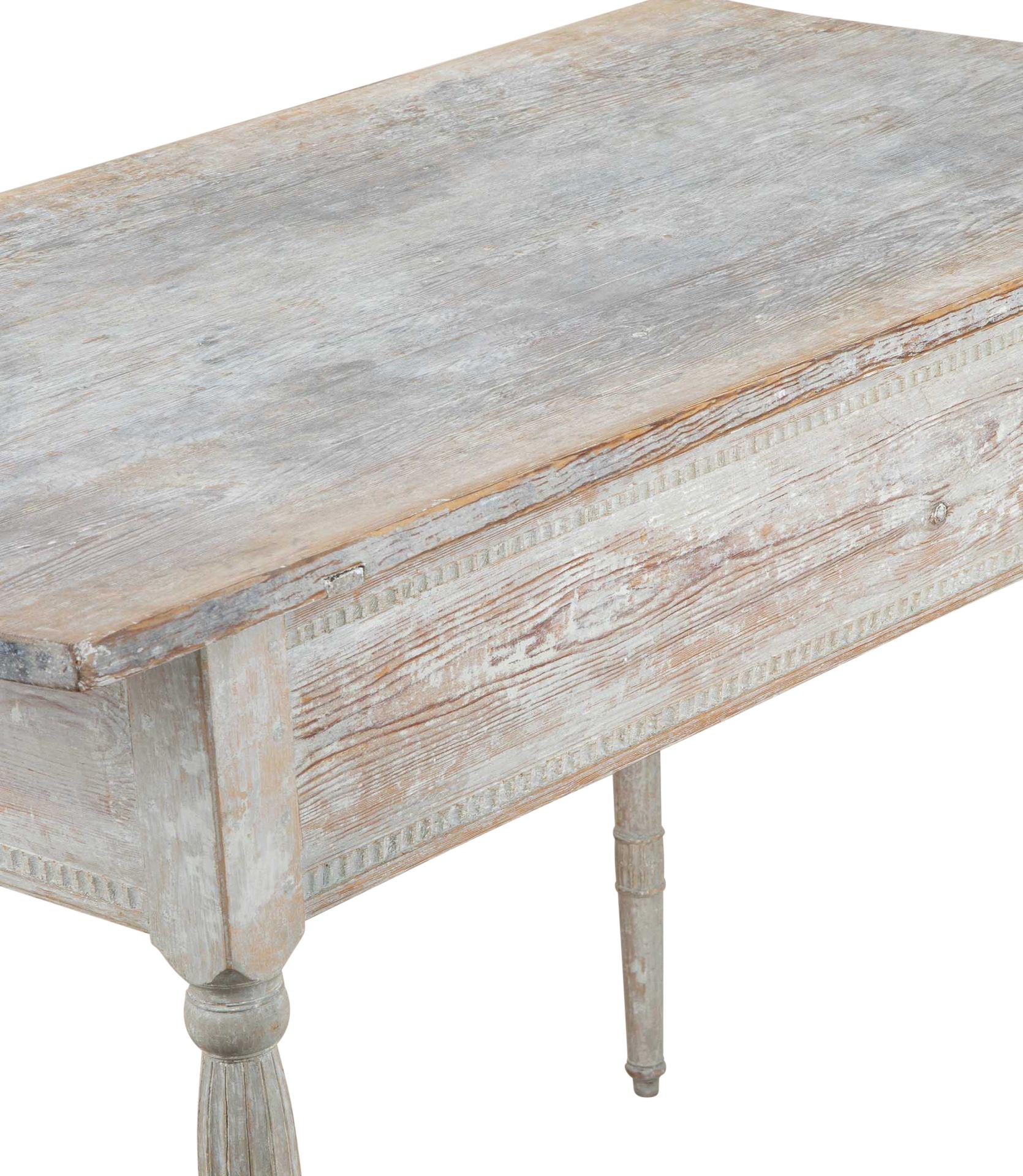 19th Century Swedish Gustavian Table in Original Paint For Sale 5