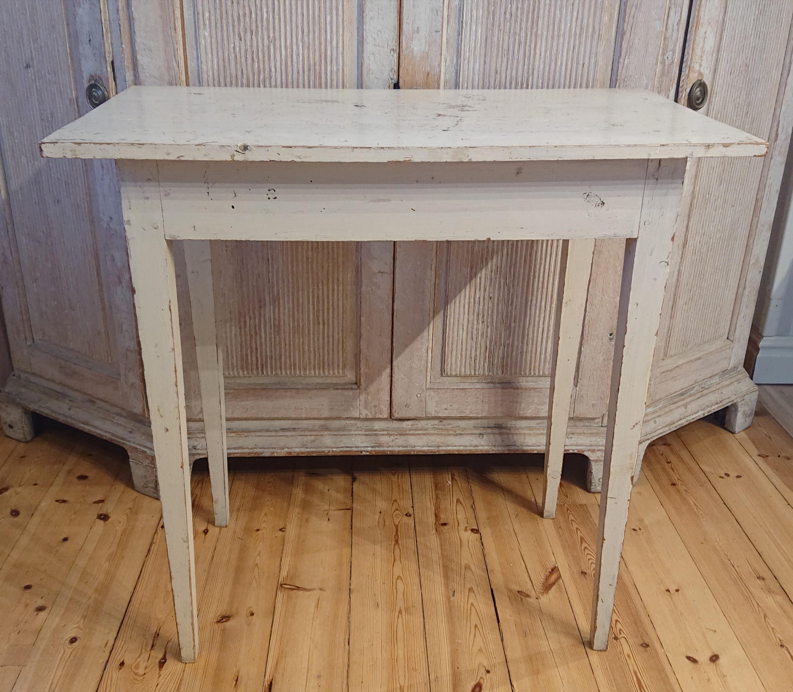 Hand-Carved 19th Century Swedish antique  Gustavian Table with Untouched Original Paint For Sale