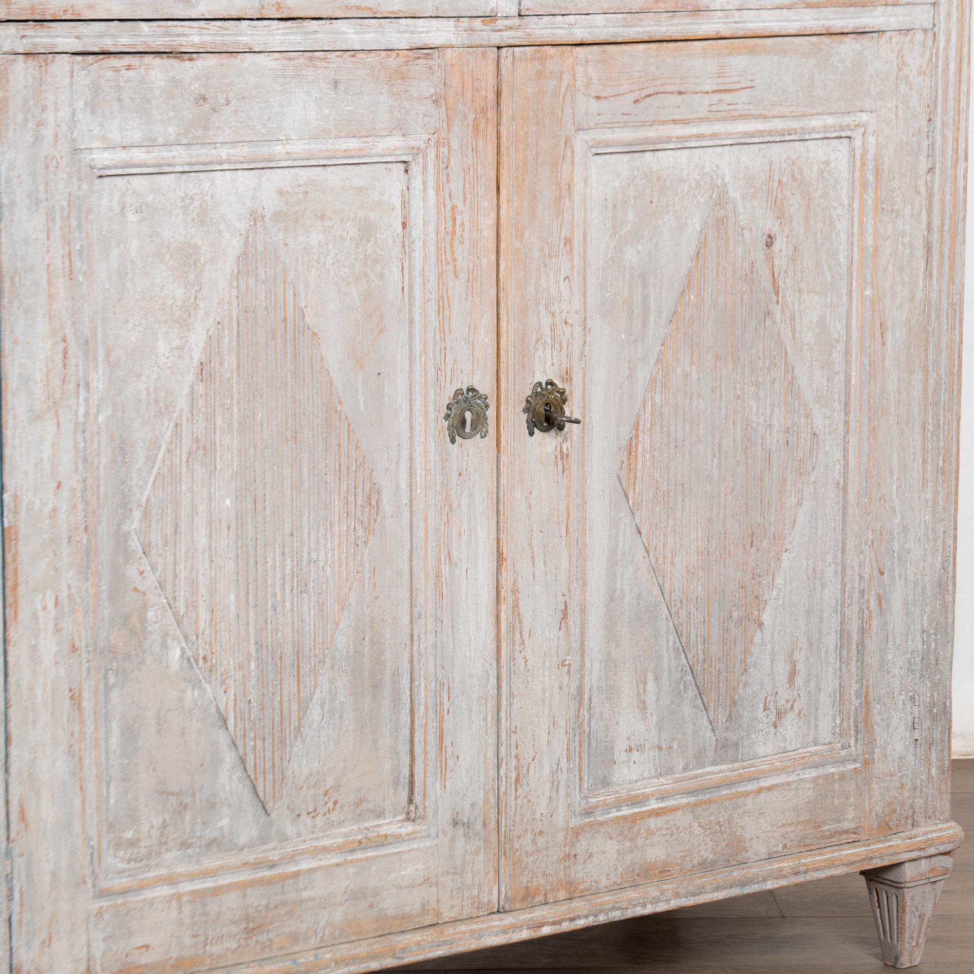 19th Century Swedish Gustavian White Sideboard For Sale 9