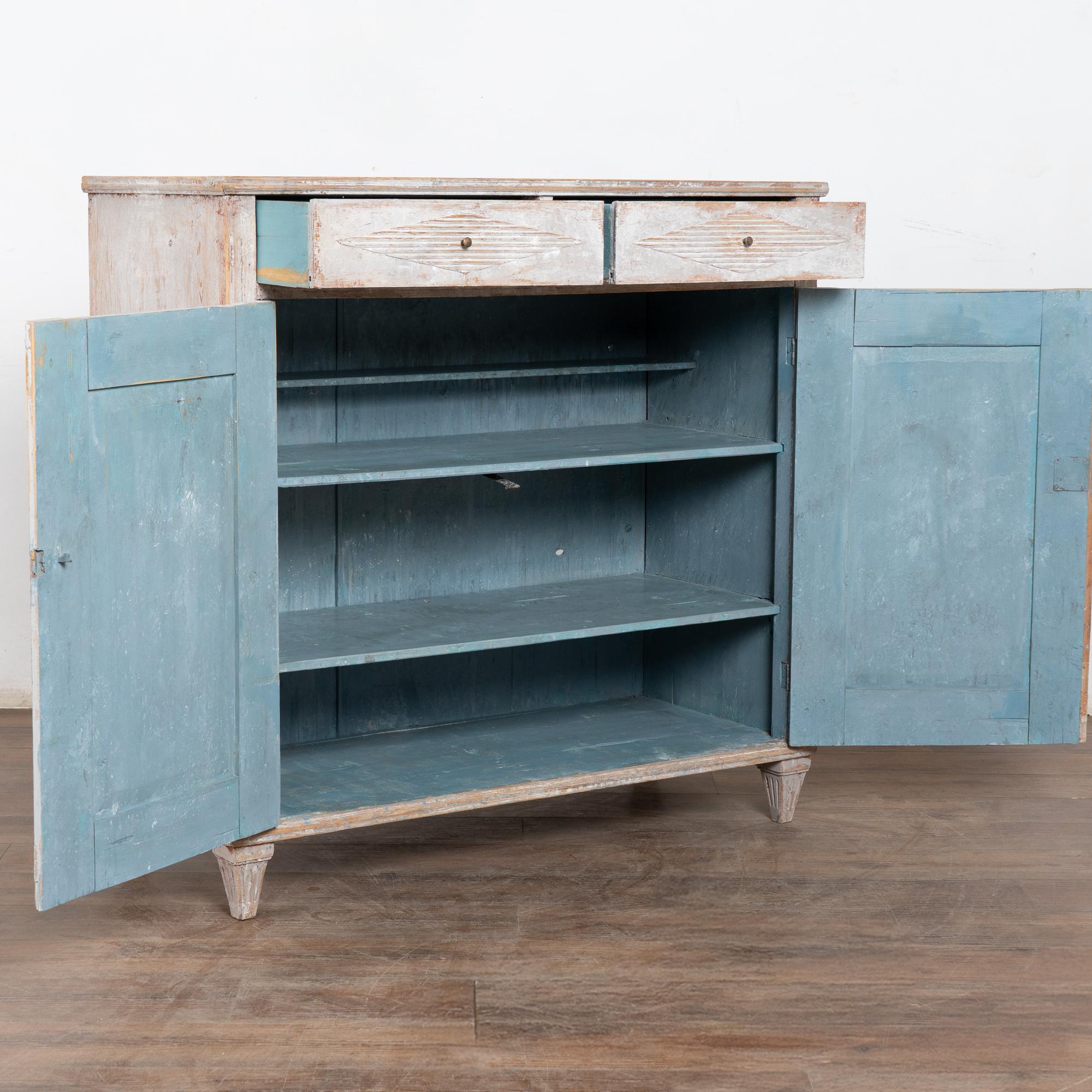 19th Century Swedish Gustavian White Sideboard In Good Condition For Sale In Round Top, TX