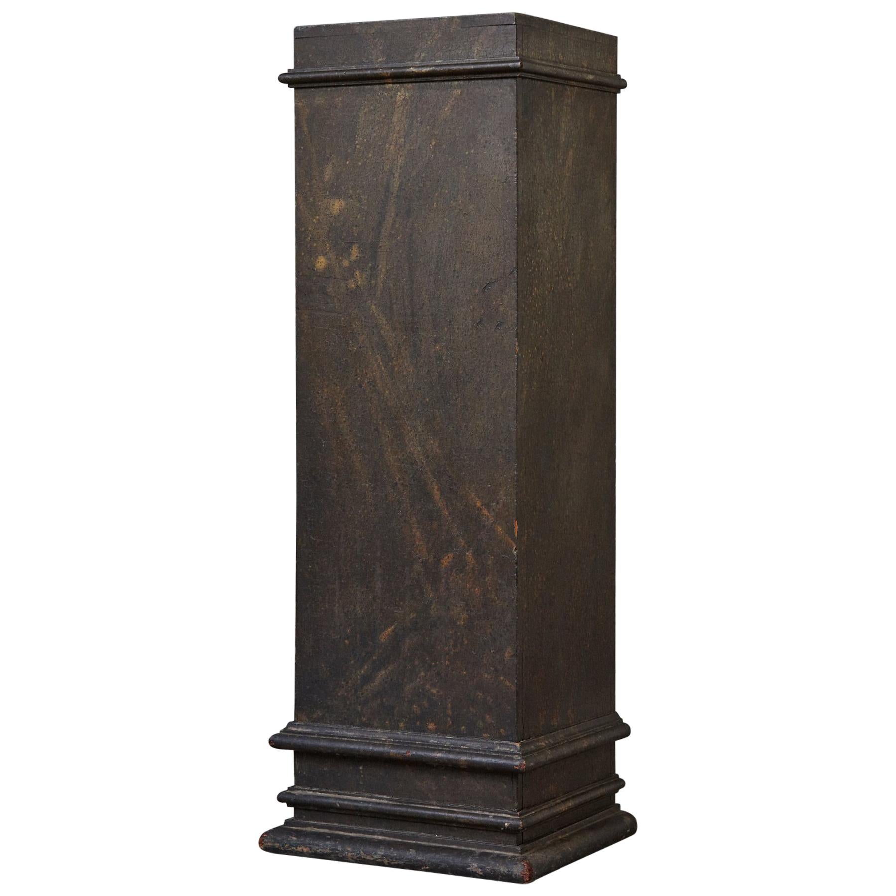 19th Century Swedish Hand-Painted Pedestal with Faux Marbleized Pattern